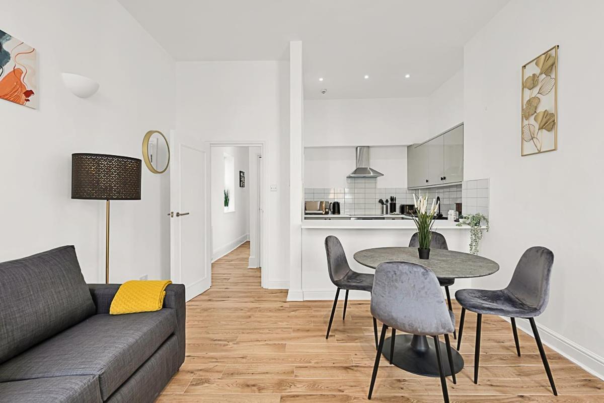 Apartment Contemporary Oasis In Paddington