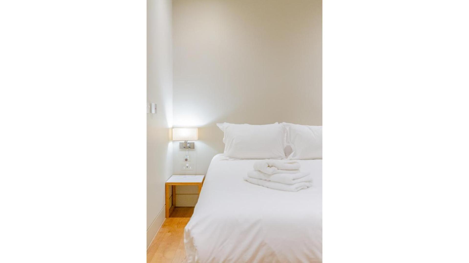 Sublime 4bd House Behind V&a South Kensington Apartment London