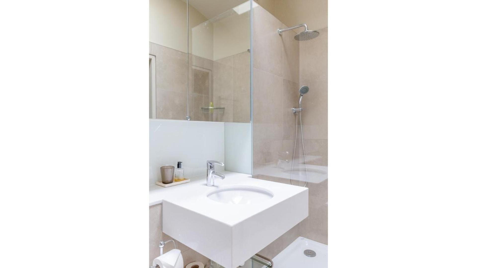 Sublime 4bd House Behind V&a South Kensington Apartment