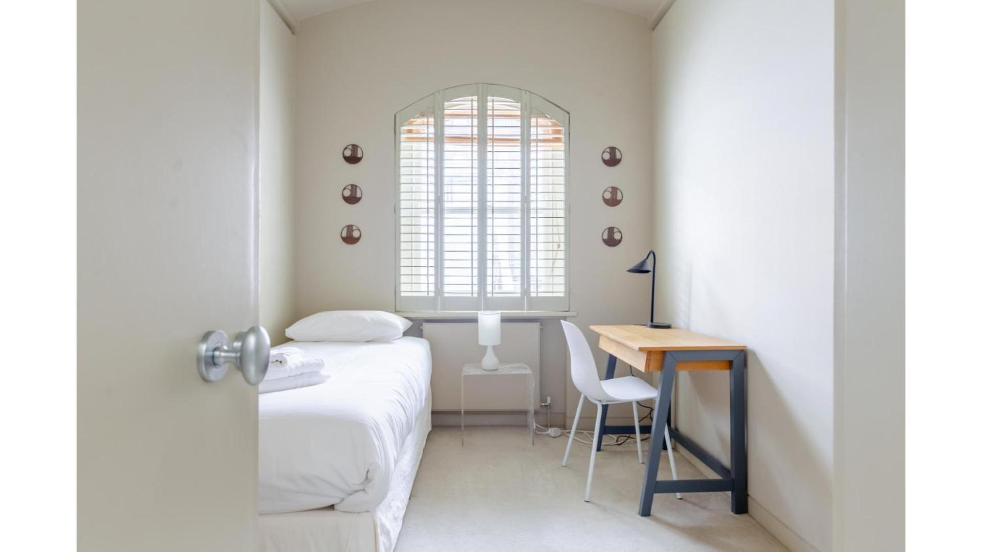 Apartment Sublime 4bd House Behind V&a South Kensington *