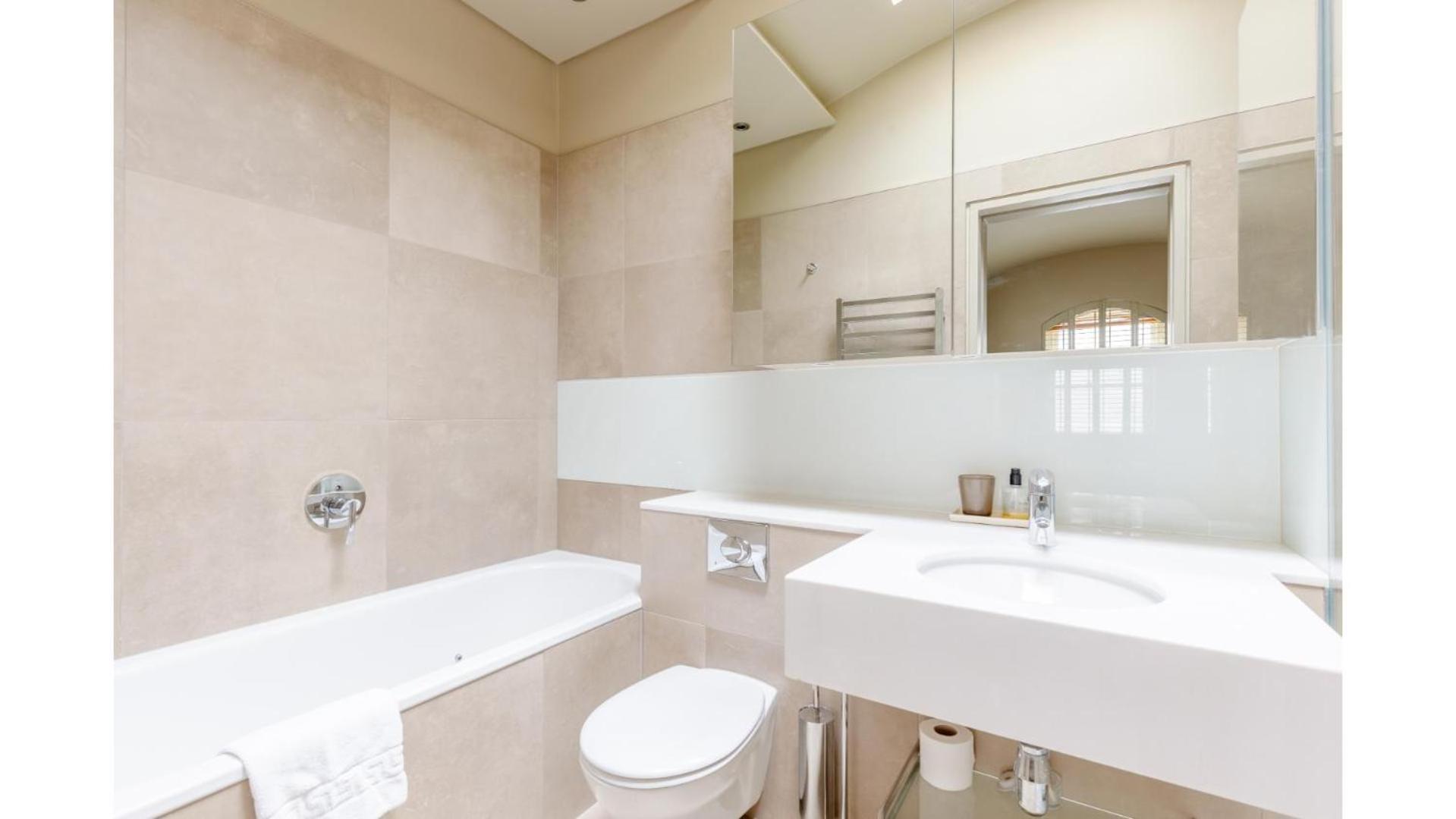 Sublime 4bd House Behind V&a South Kensington Apartment London