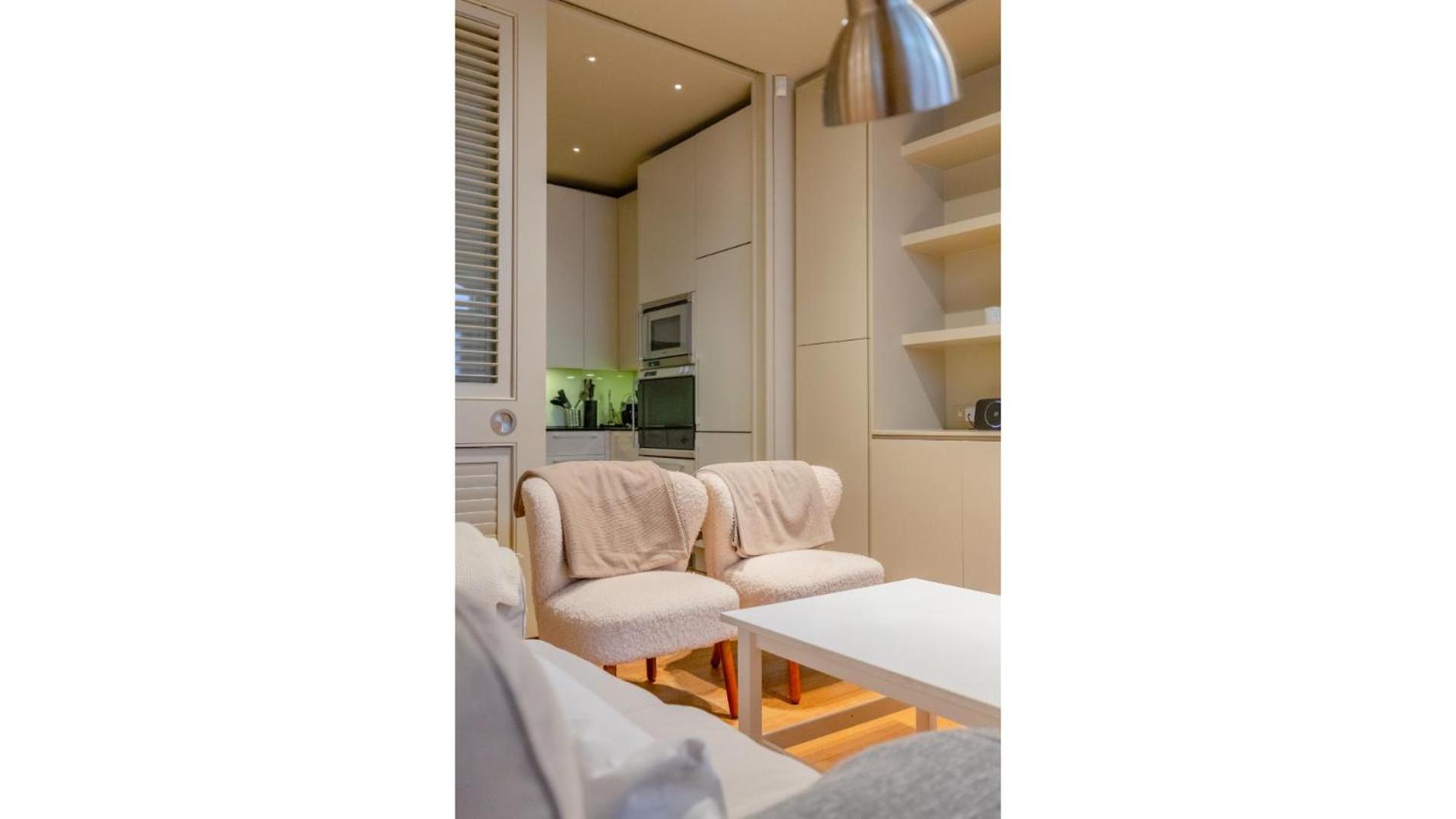 Apartment Sublime 4bd House Behind V&a South Kensington *