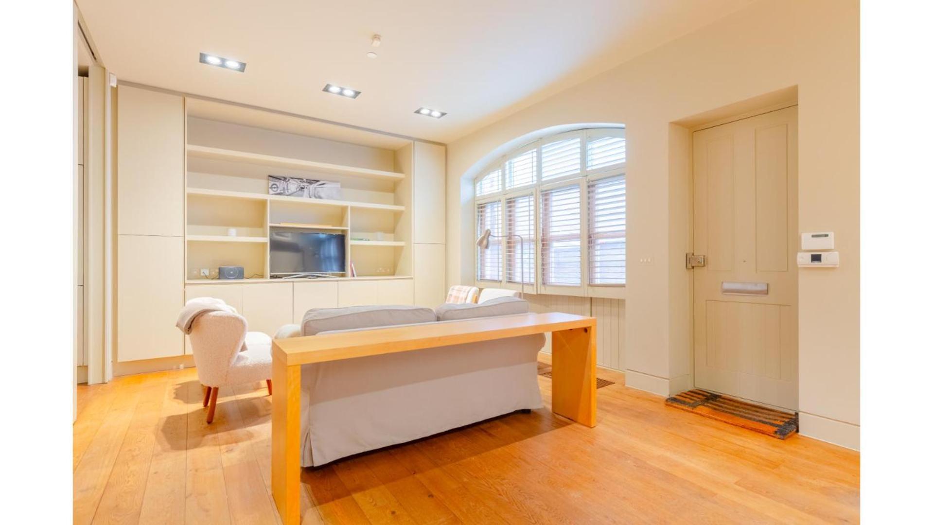 Sublime 4bd House Behind V&a South Kensington Apartment London