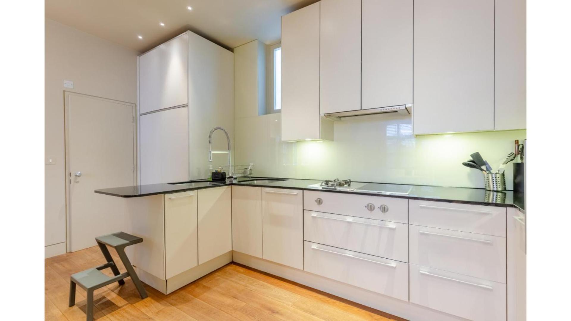 Apartment Sublime 4bd House Behind V&a South Kensington *
