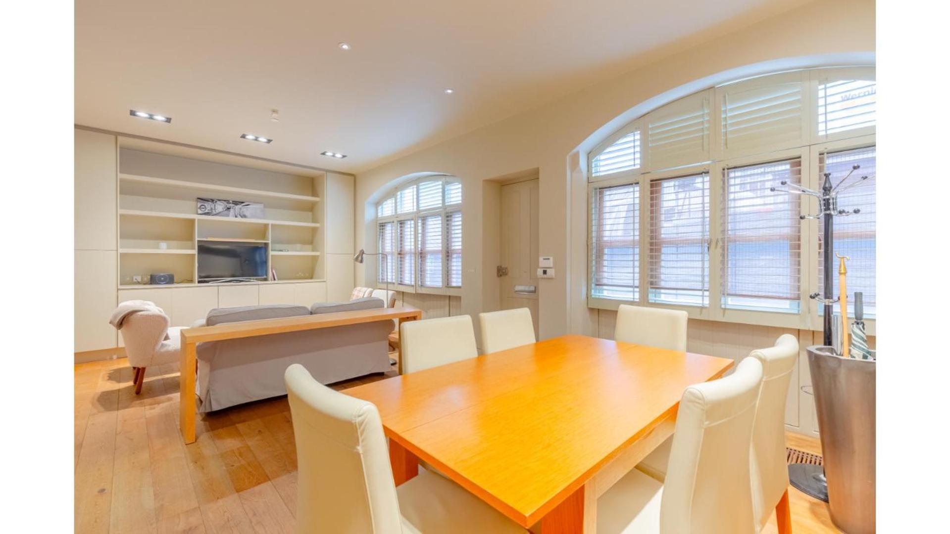 Sublime 4bd House Behind V&a South Kensington Apartment London