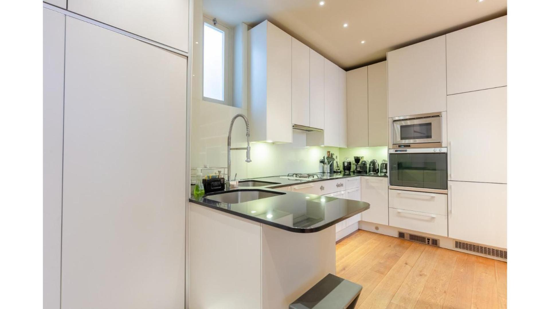 Sublime 4bd House Behind V&a South Kensington Apartment *