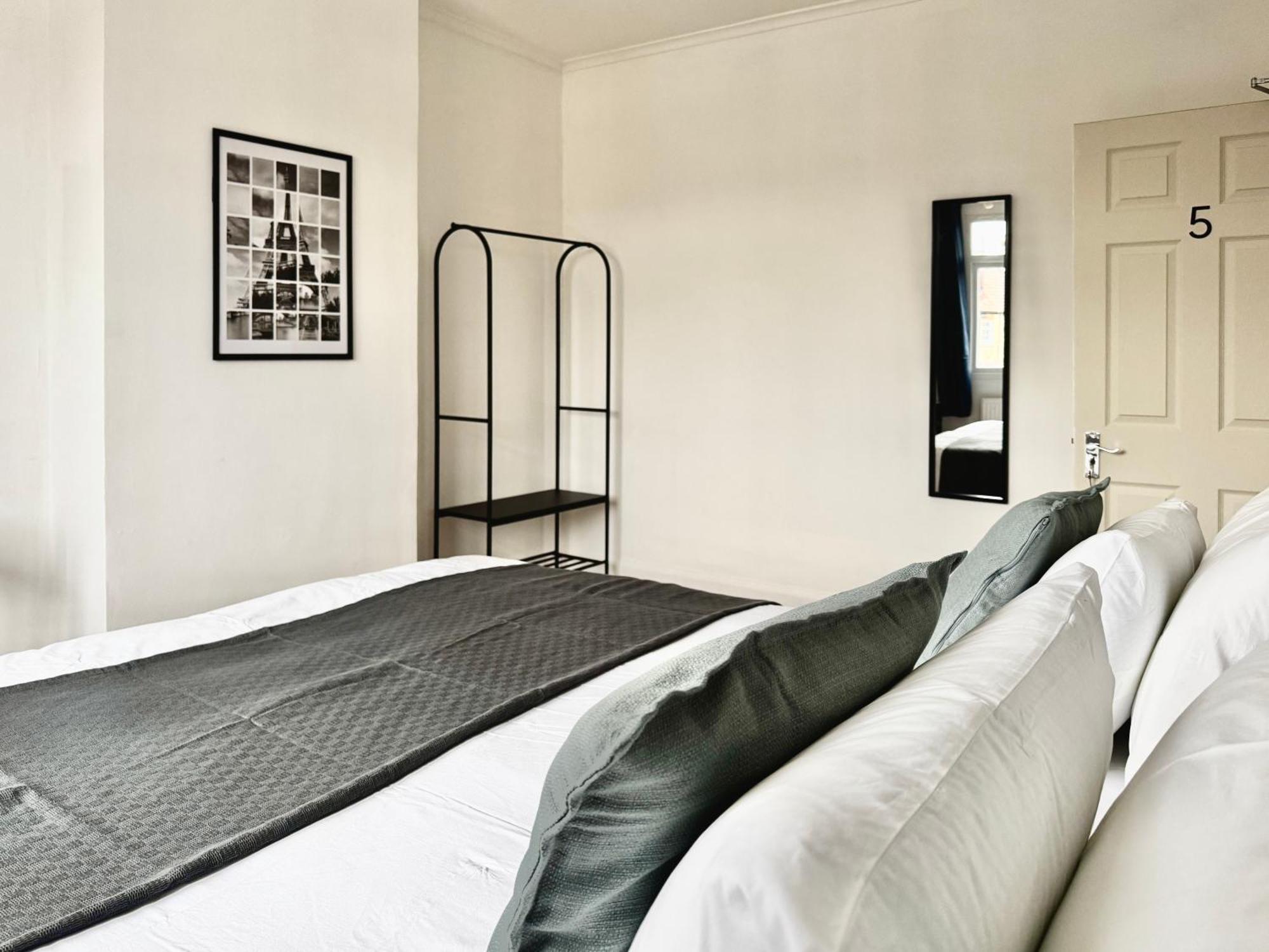 Maberic Housing West Gem Your Connection Guest house