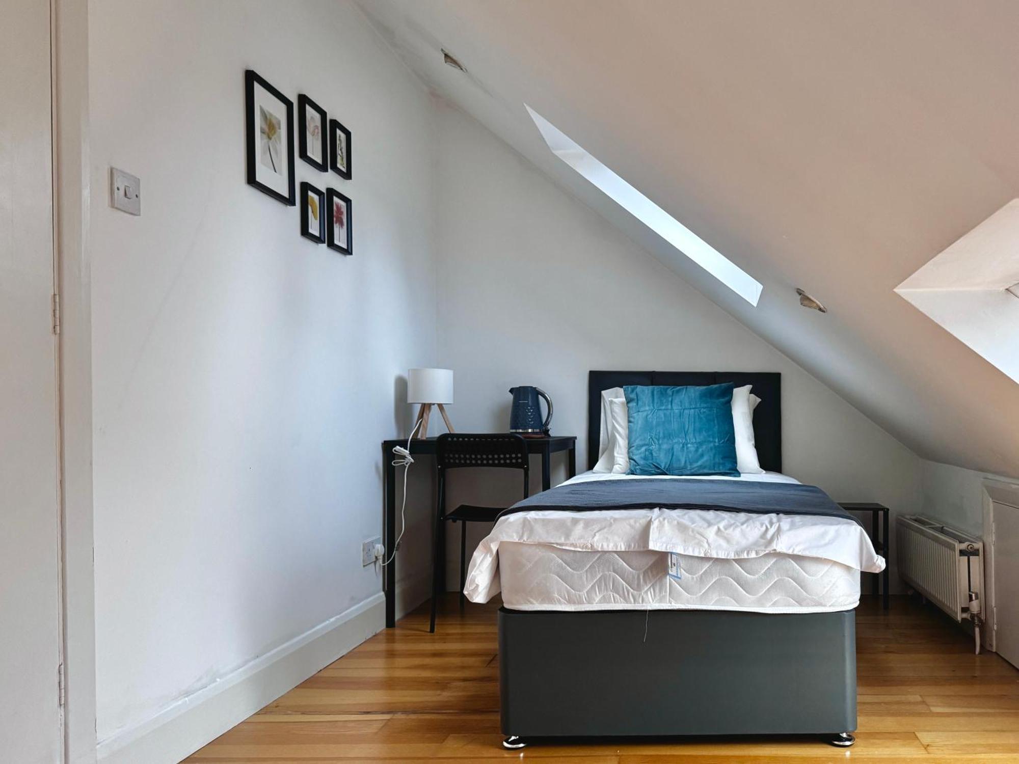 Maberic Housing West Gem Your Connection Guest house *