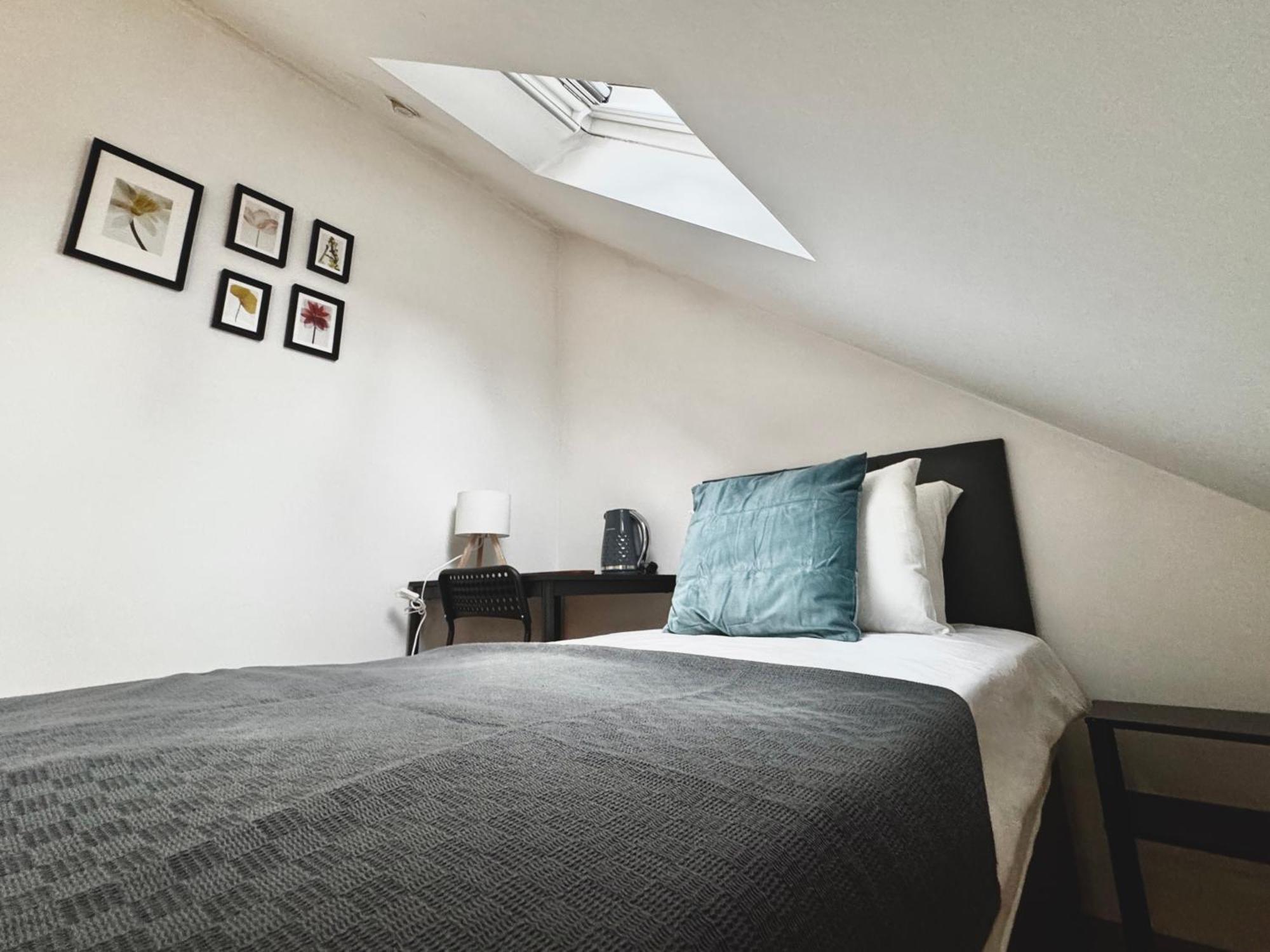 Maberic Housing West Gem Your Connection Guest house *