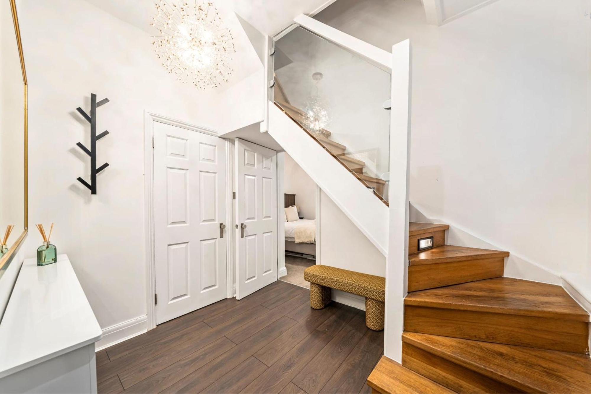 Madestays Premium Hyde Park Townhouse *
