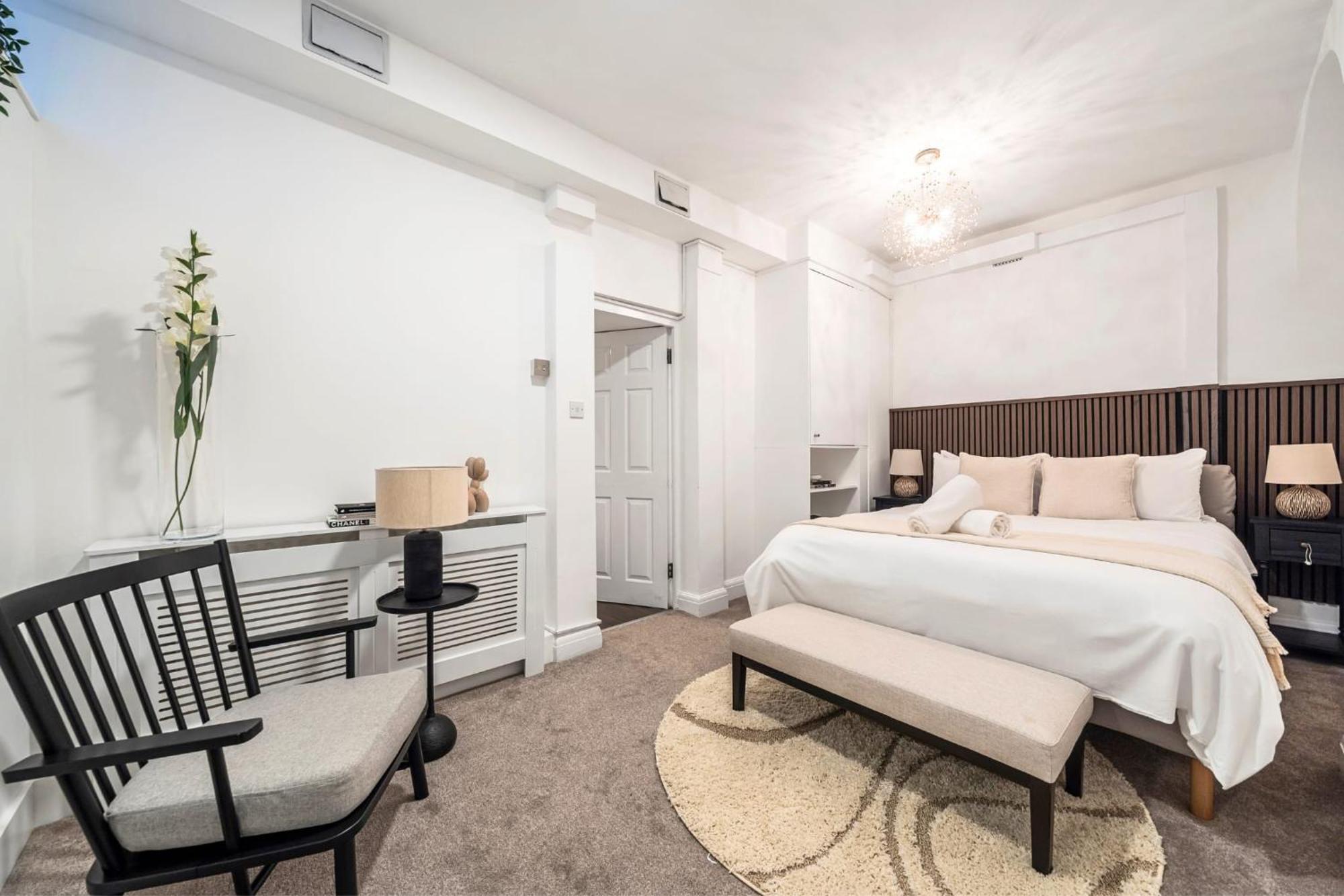 Holiday home Madestays Premium Hyde Park Townhouse