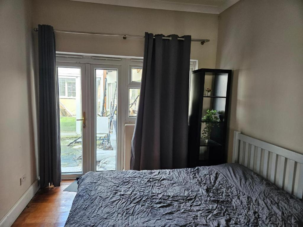 Gasthuis Private Direct Travel Heathrow & Ldn