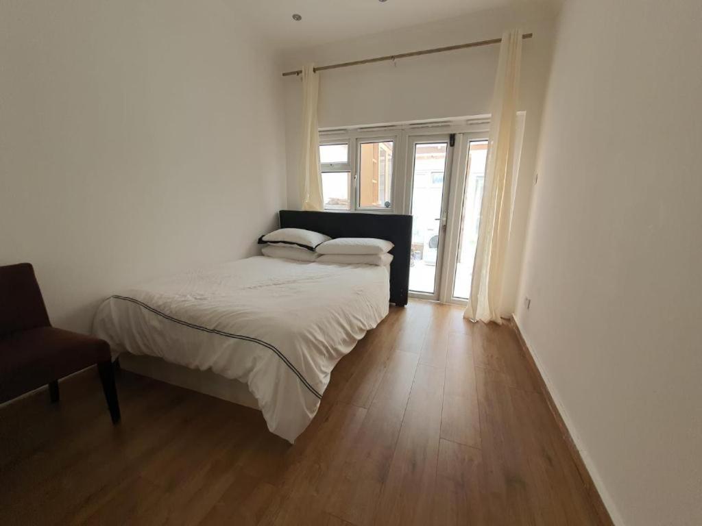 Gasthuis Private Direct Travel Heathrow & Ldn *