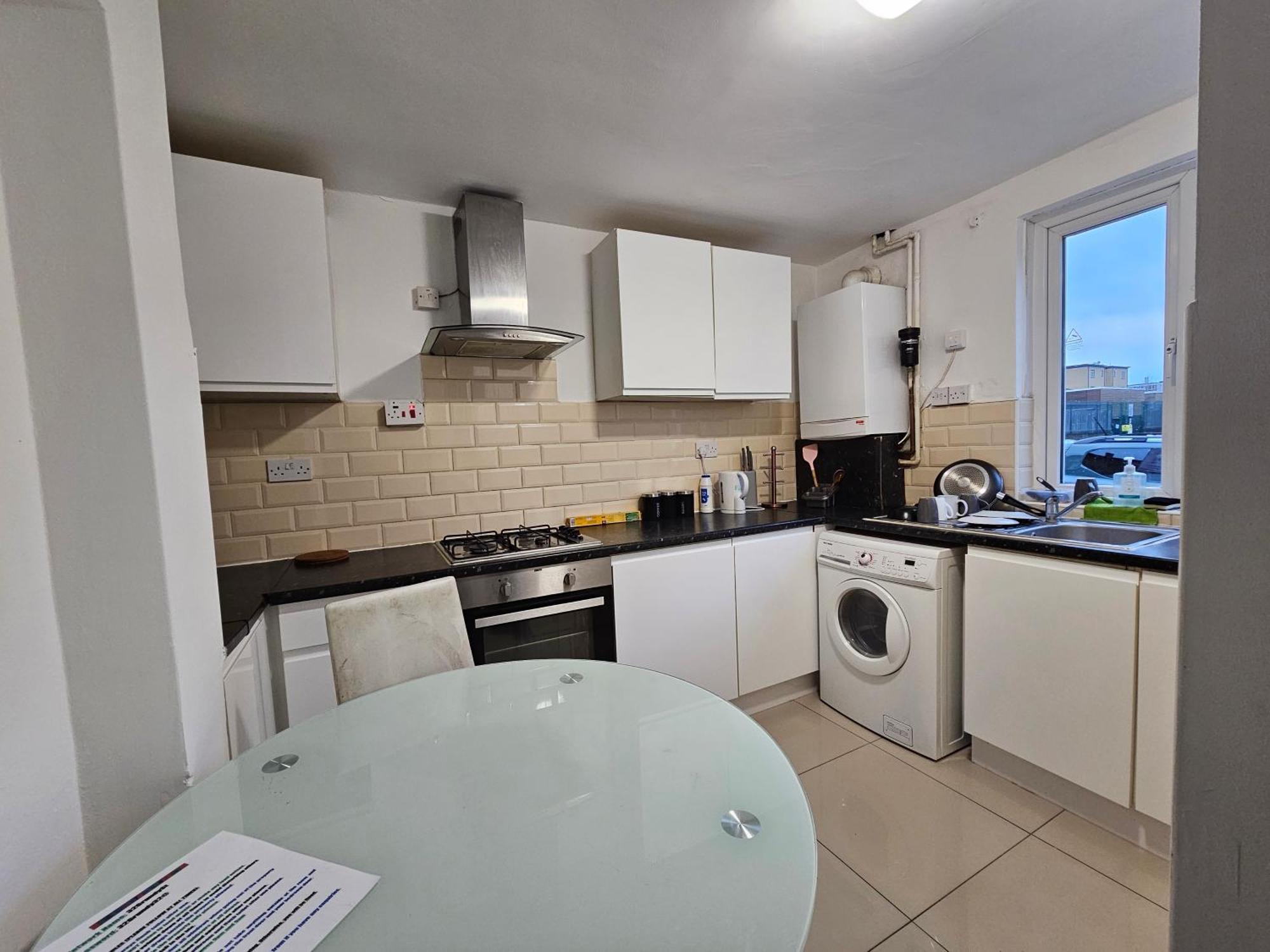 E14 Guest house London