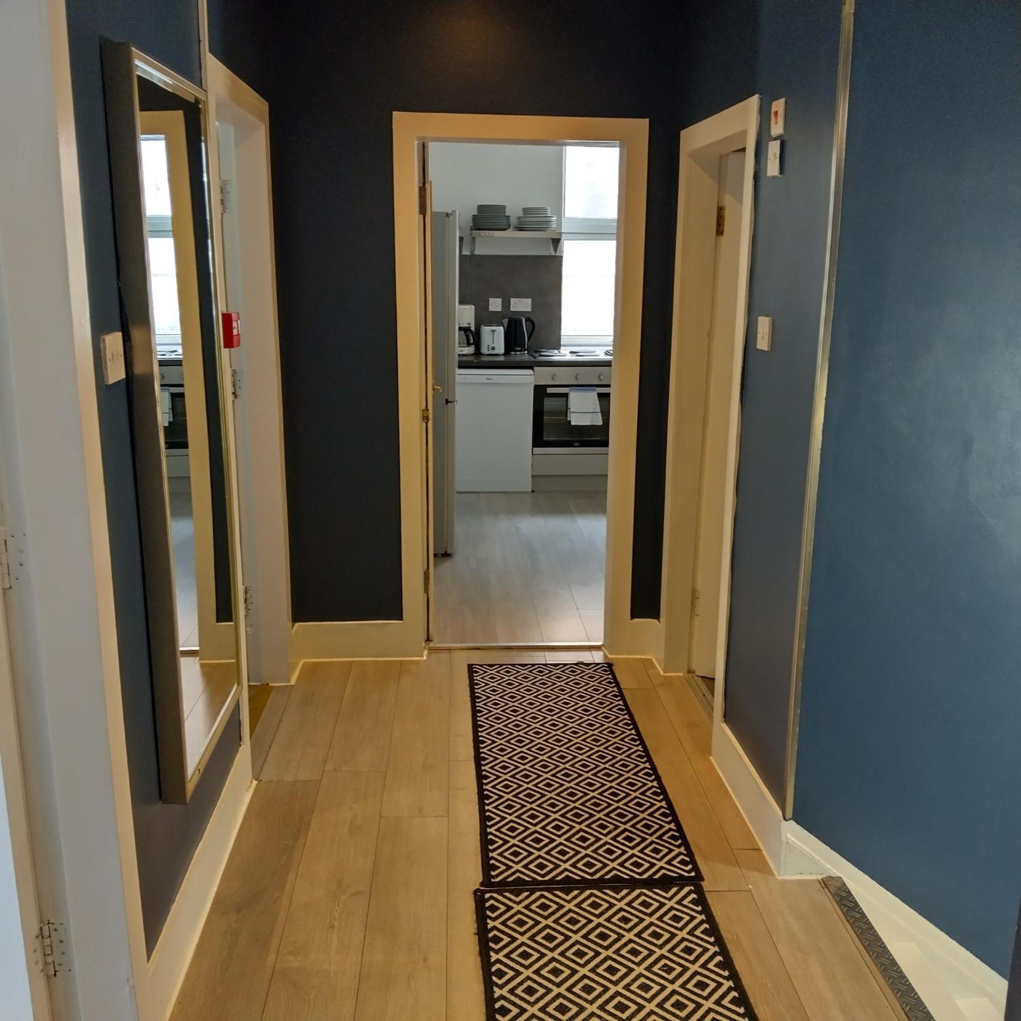 Apartamento Spacious 5-bedroom, 4-bathroom In Central Zone 1 *