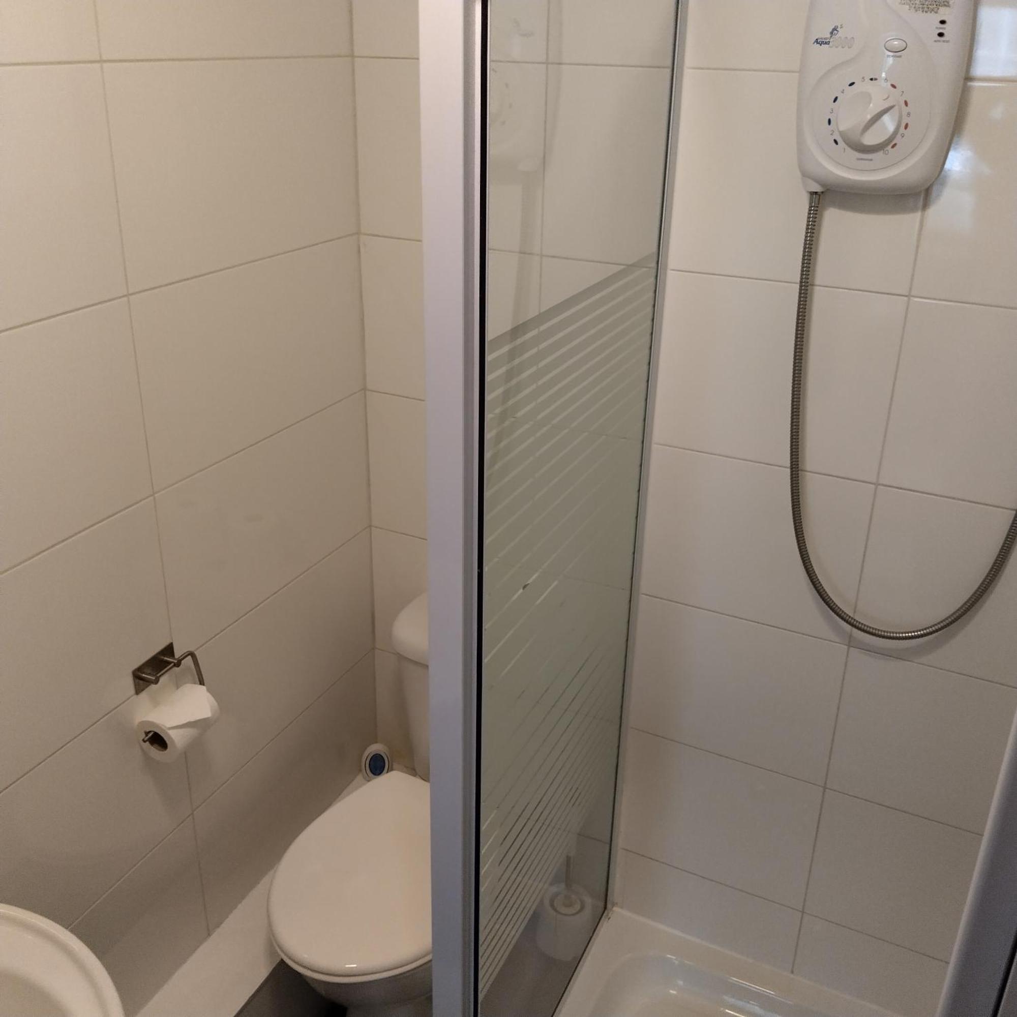 Spacious 5-bedroom, 4-bathroom In Central Zone 1 * Londres