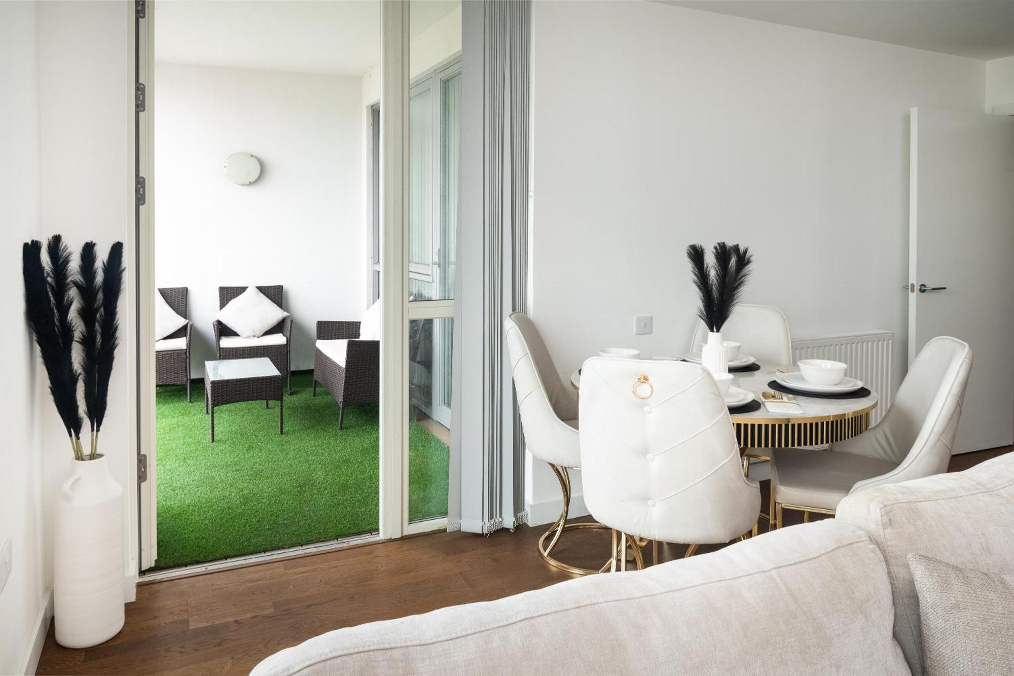 Cozy 1 Bedroom Close To Excel Apartamento Londres