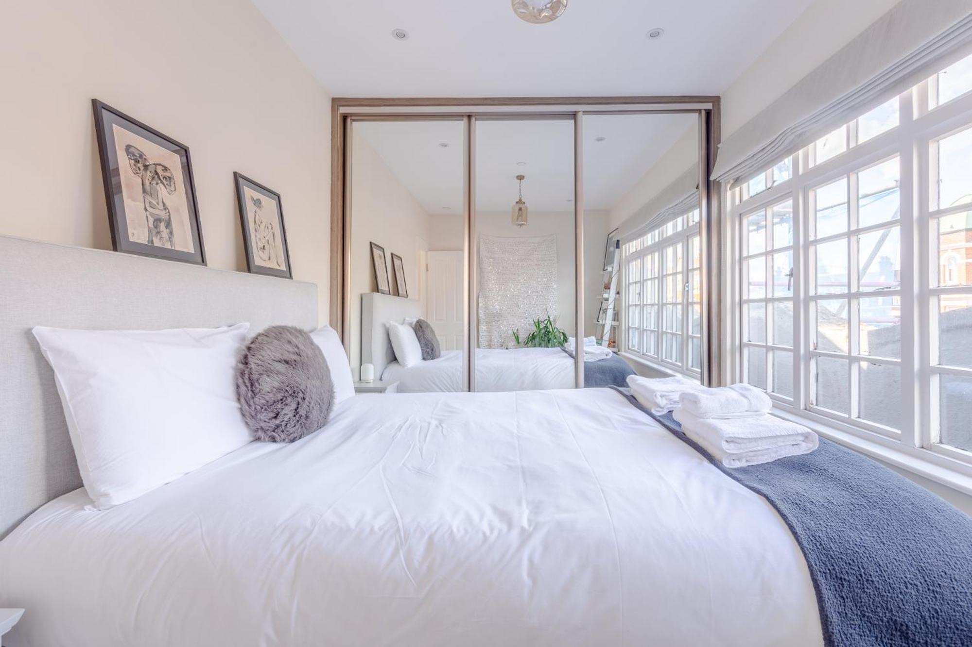 Airy & Modern 1bd Flat In Maida Vale * Londen