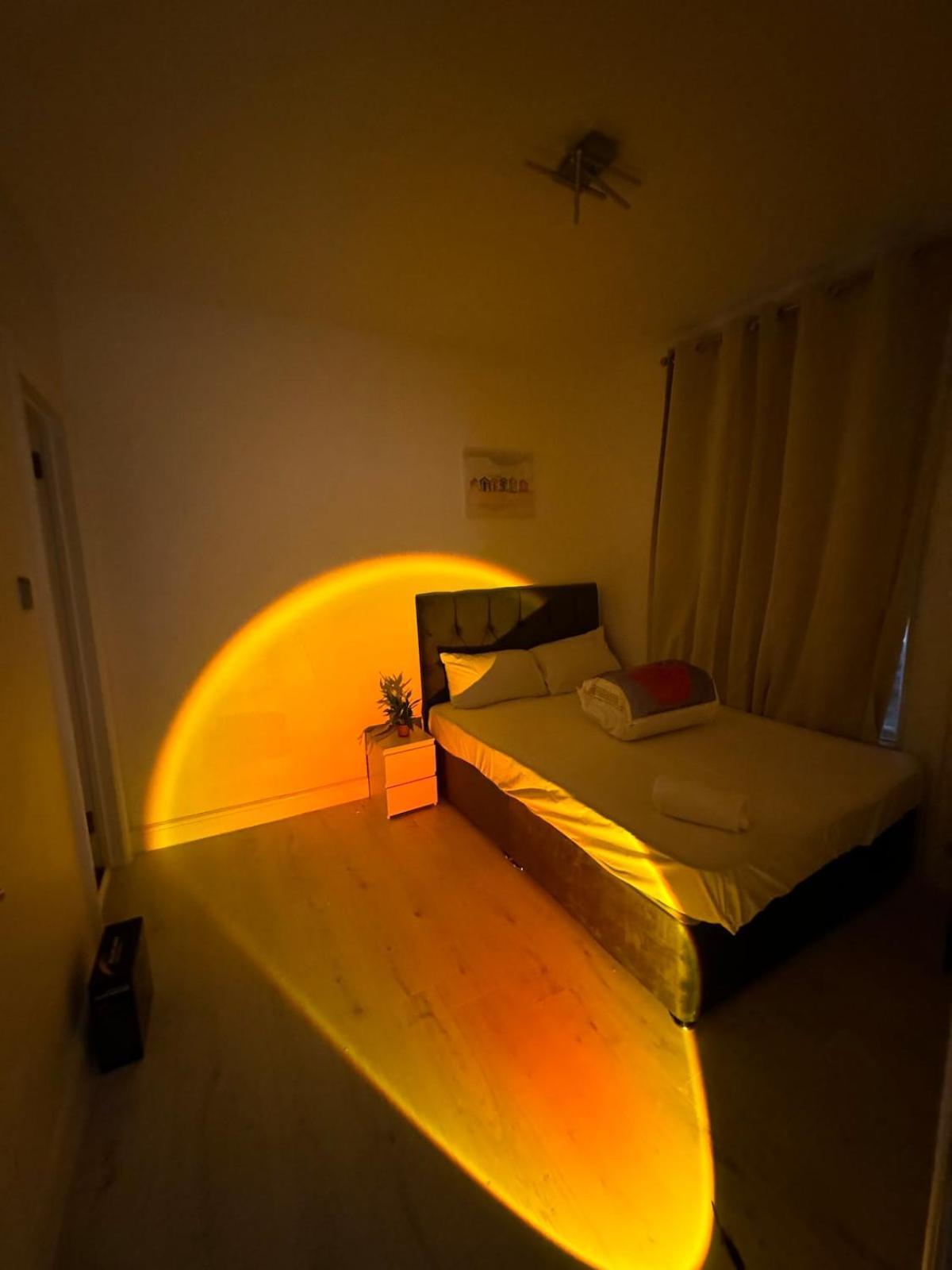 One Bedroom Flat Victoria *