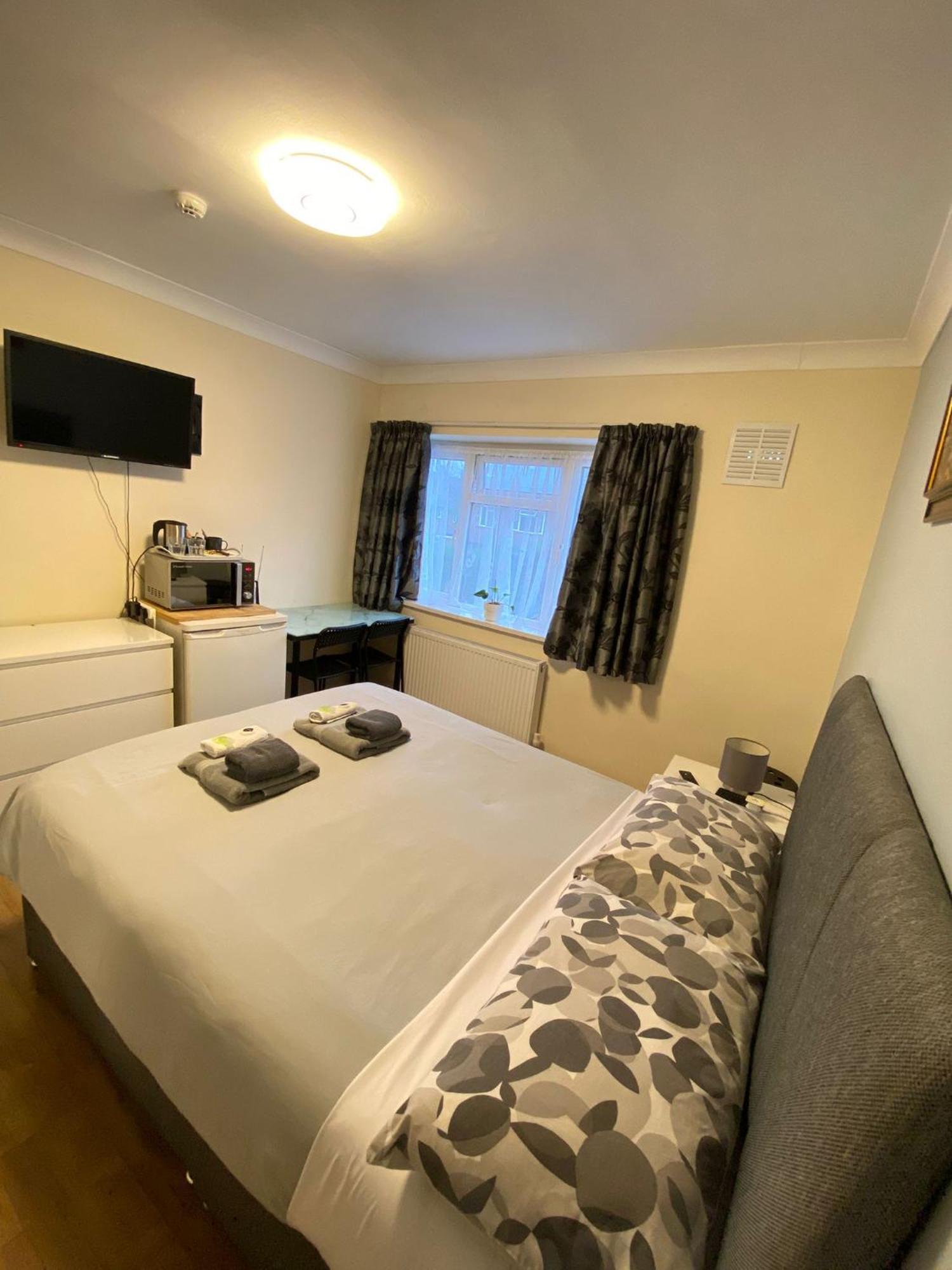 Guest house Kensal *