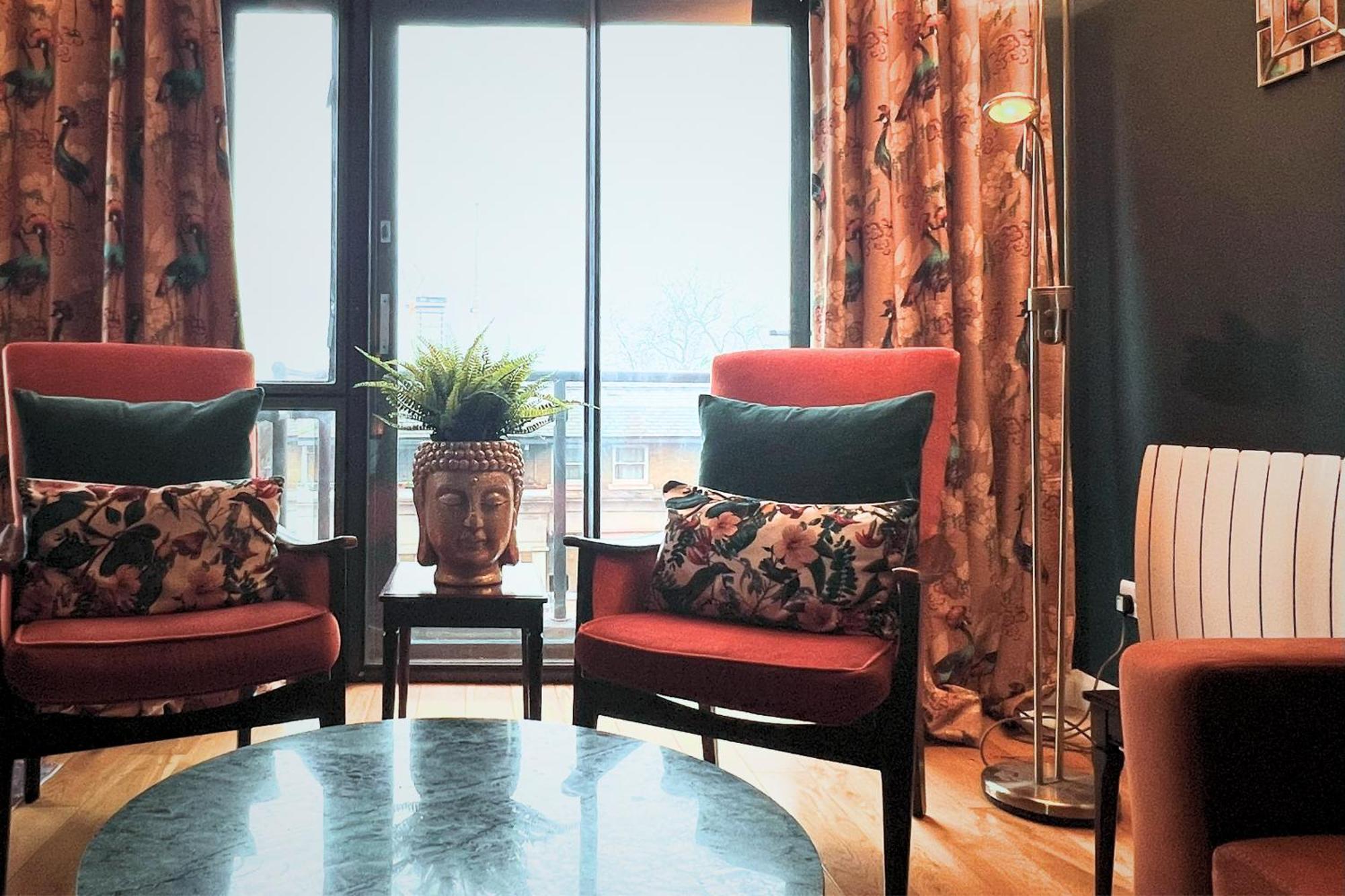 The Kensington Retreat * London