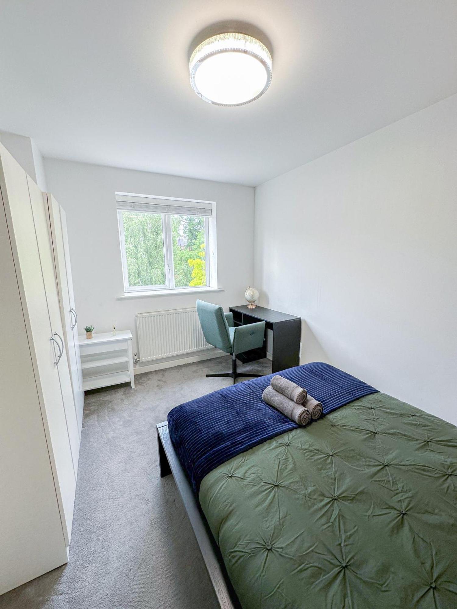 Cozy 2-bedroom Flat With Private Balcony Near Islington Station, Canonbury