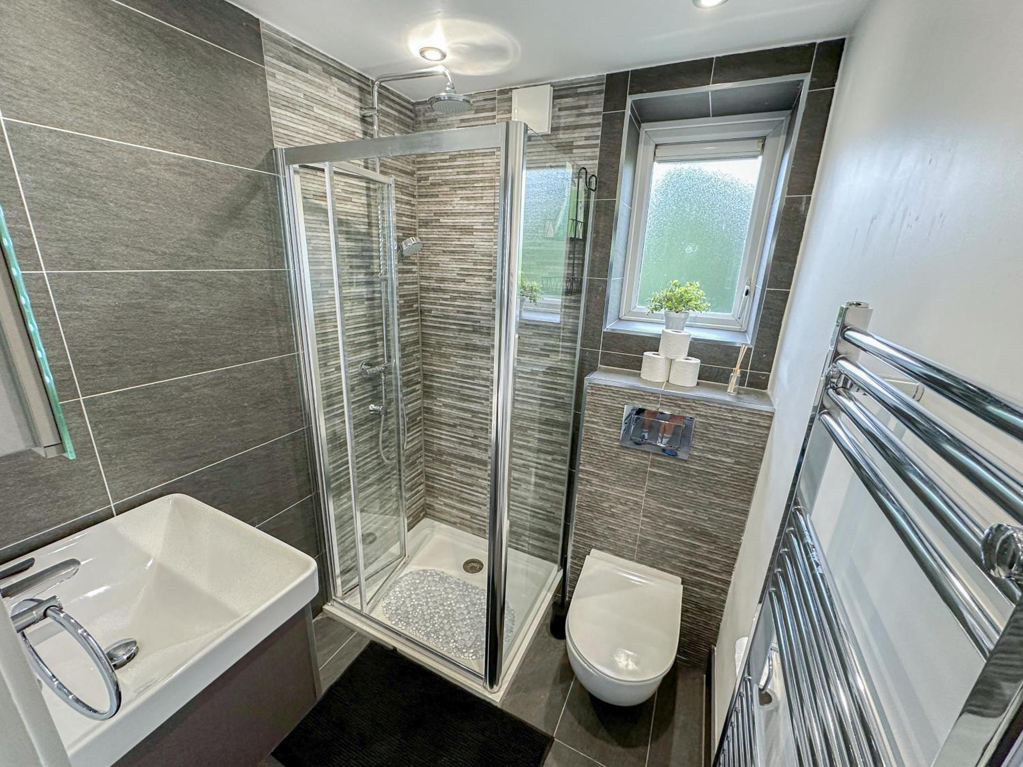 Cozy 2-bedroom Flat With Private Balcony Near Islington Station, Canonbury Apartment London