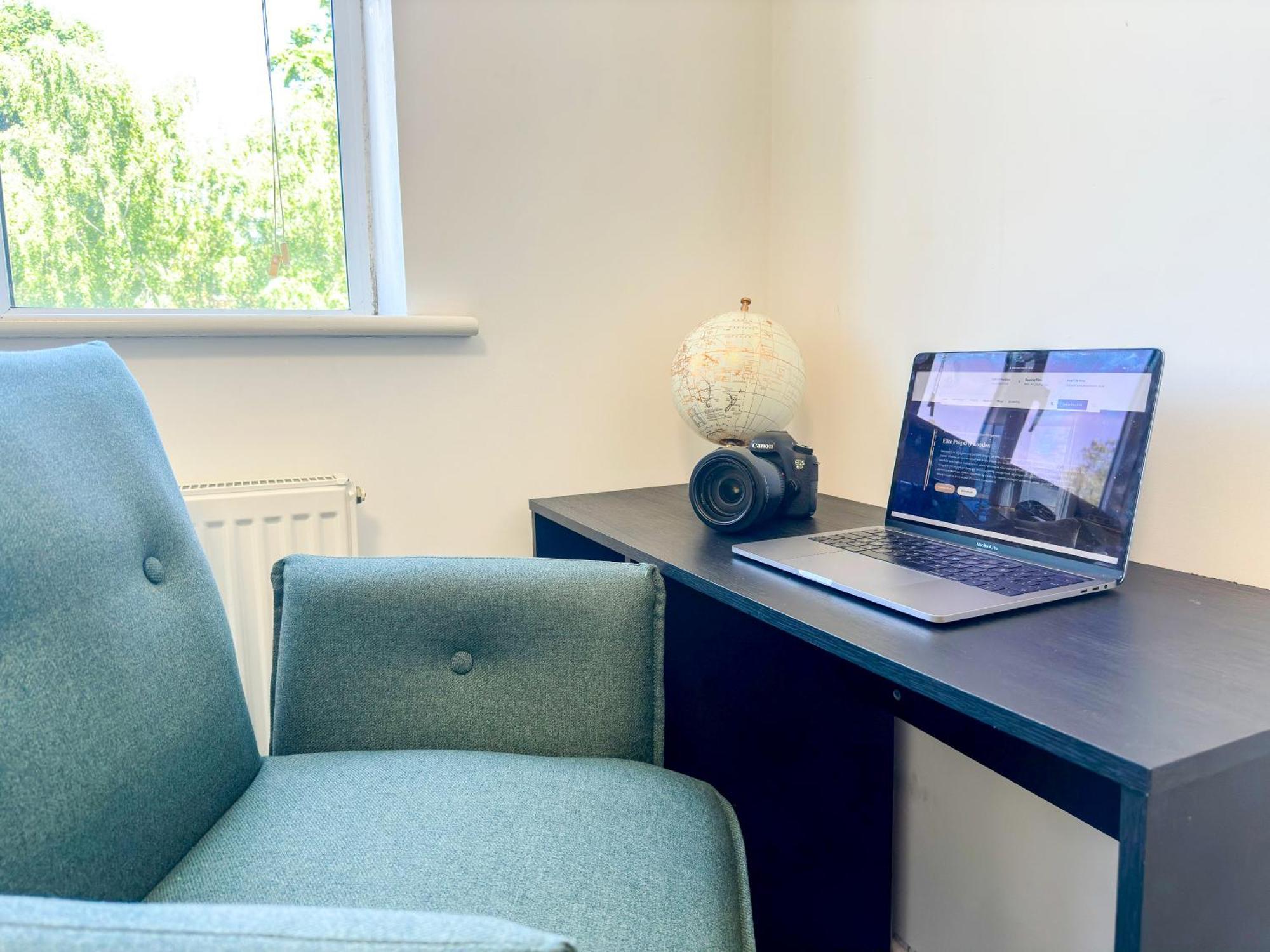 Cozy 2-bedroom Flat With Private Balcony Near Islington Station, Canonbury