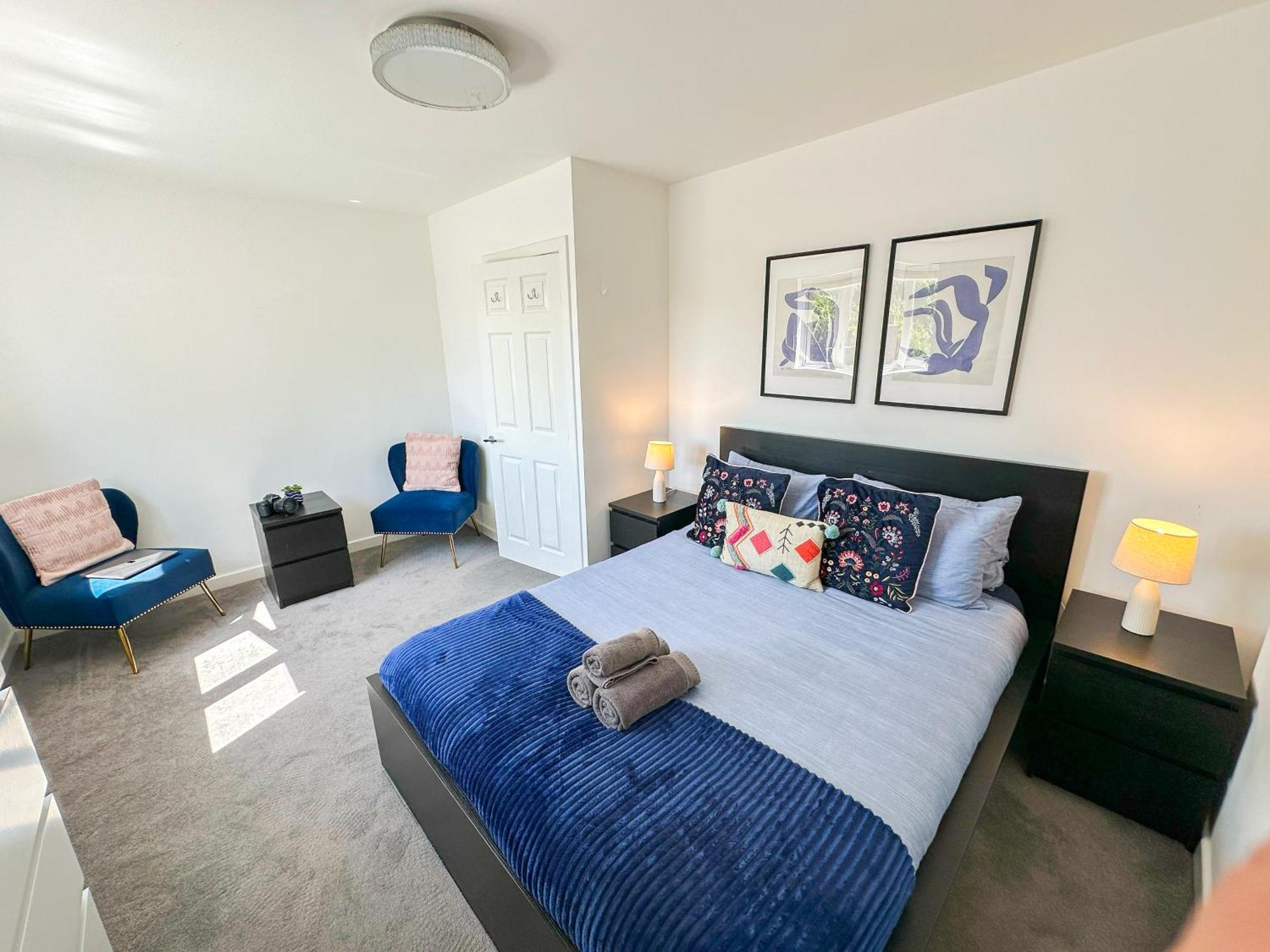 Cozy 2-bedroom Flat With Private Balcony Near Islington Station, Canonbury * London