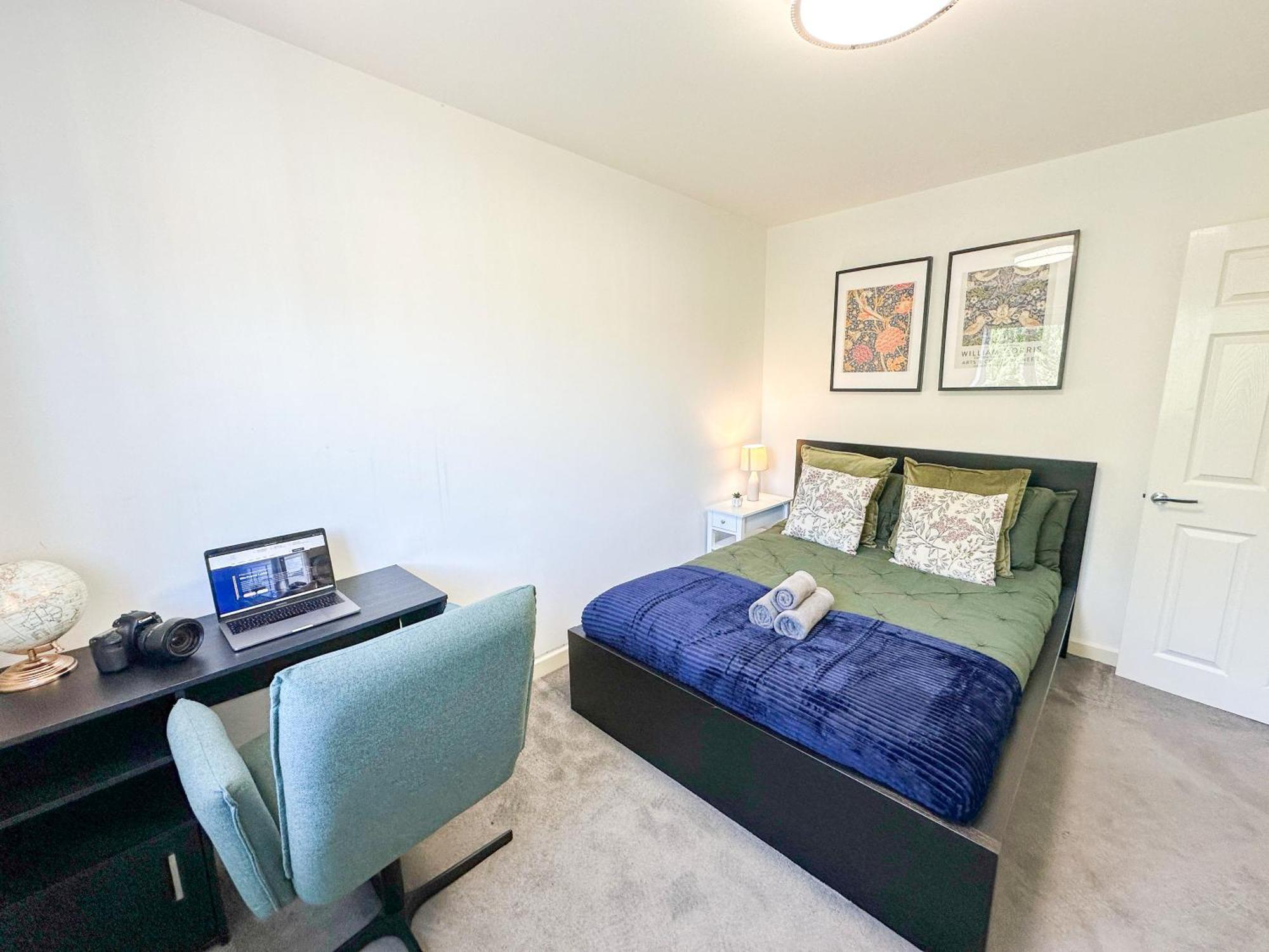 Cozy 2-bedroom Flat With Private Balcony Near Islington Station, Canonbury Apartment London