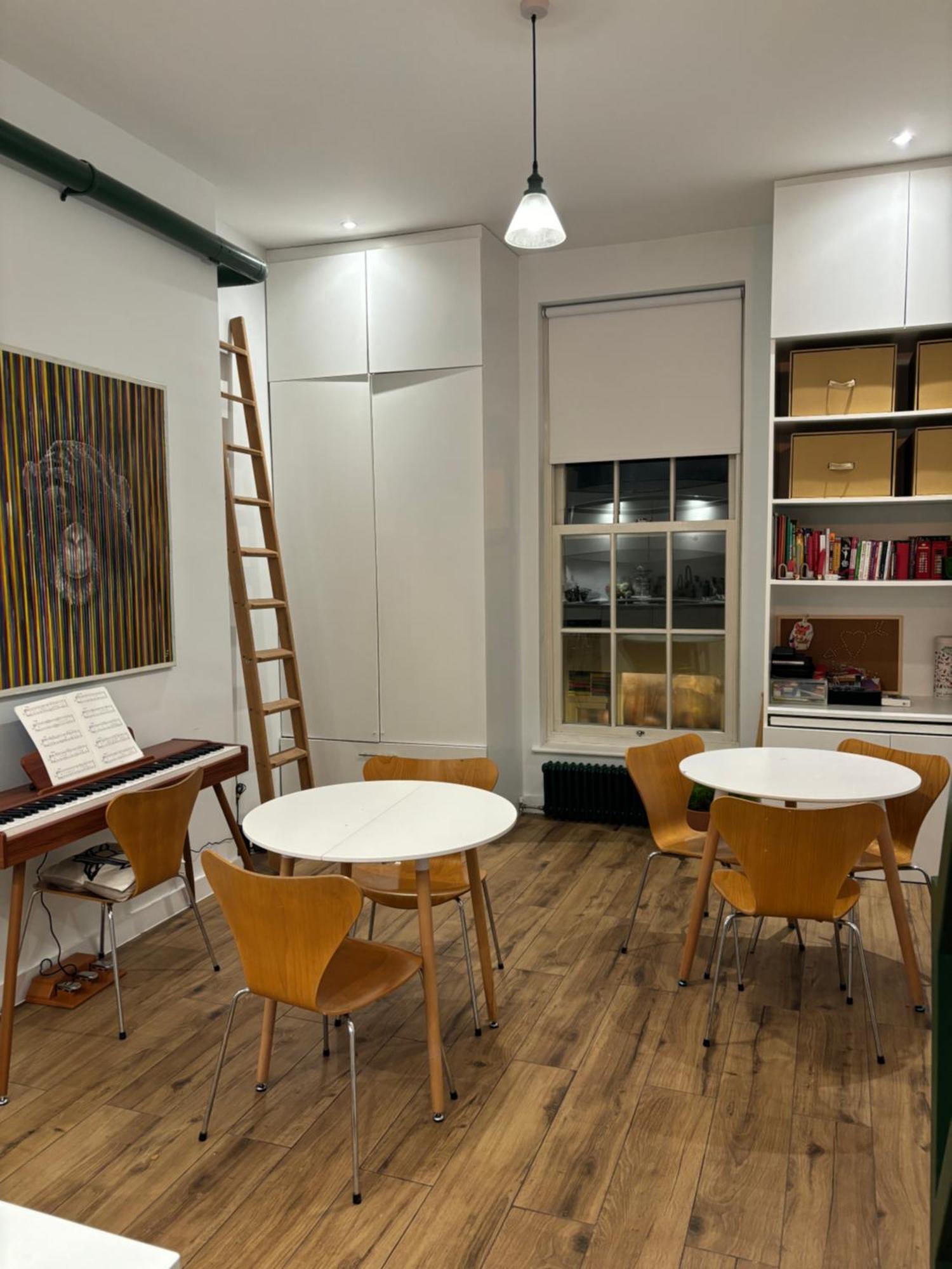Lovely Flat In Highbury & Islington Apartment