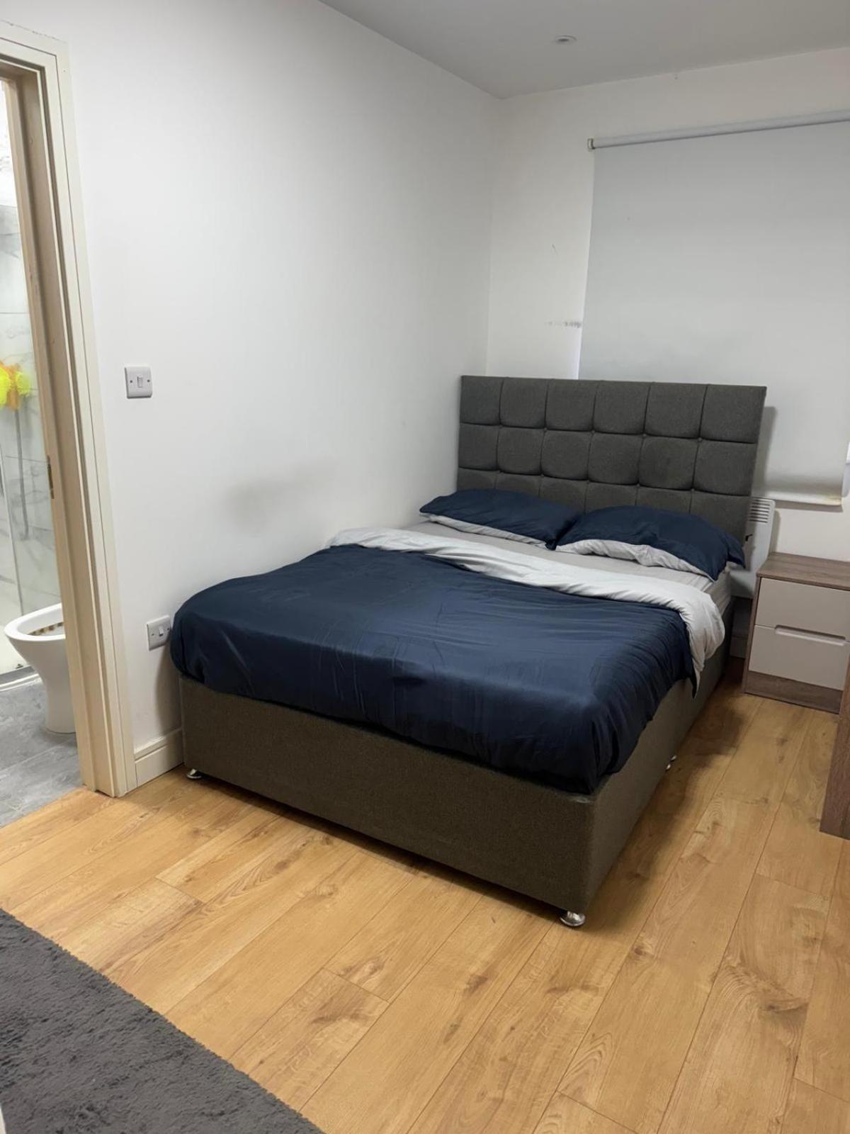 Luxury Ultra Super High Quality Full Flat In Central Near Station Apartment London