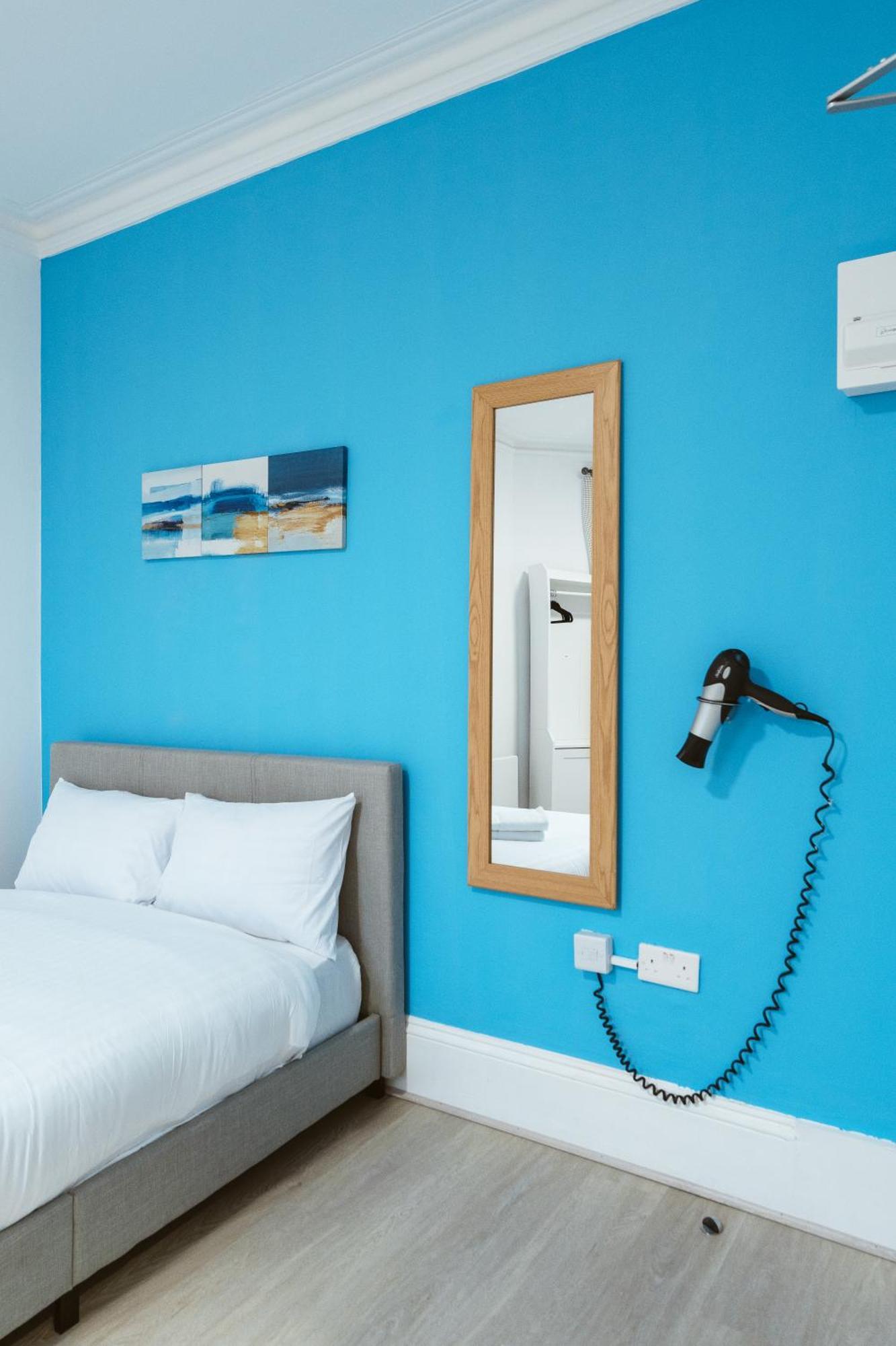 The Wood Star Self Contained Guest house London