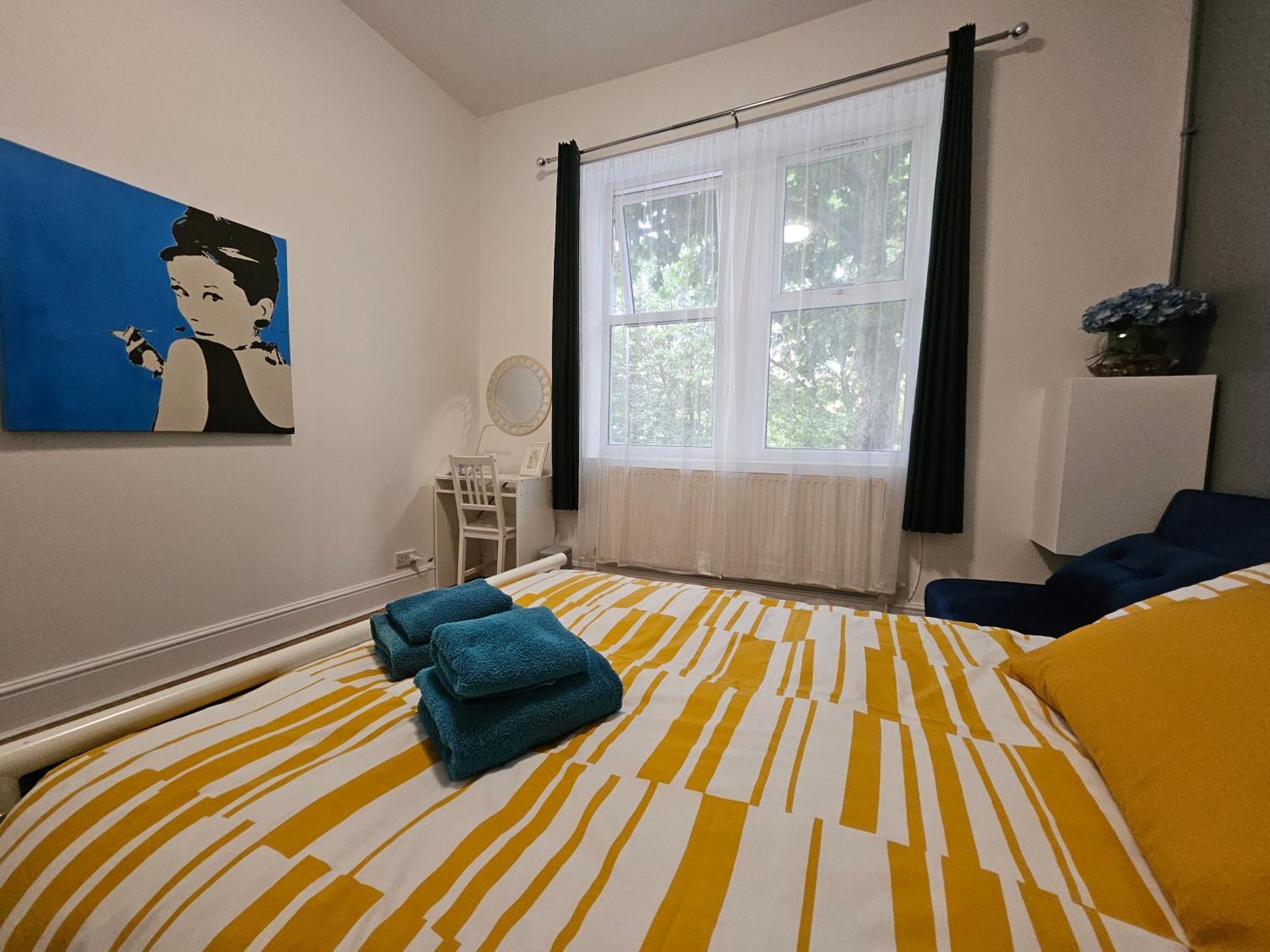 Modern Spacious 10 Minutes From Big Ben * London