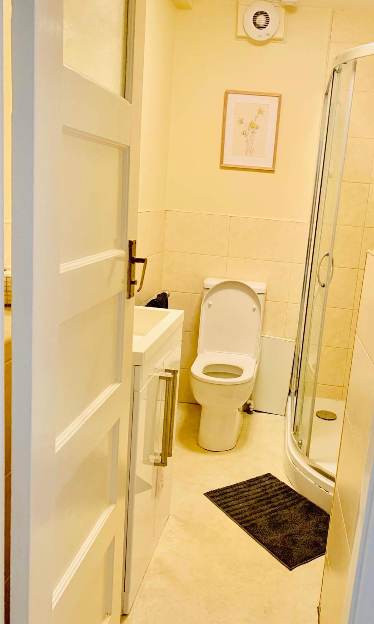Spacious 2 Bed Flat Grade 2 Art Deco Building * Londen