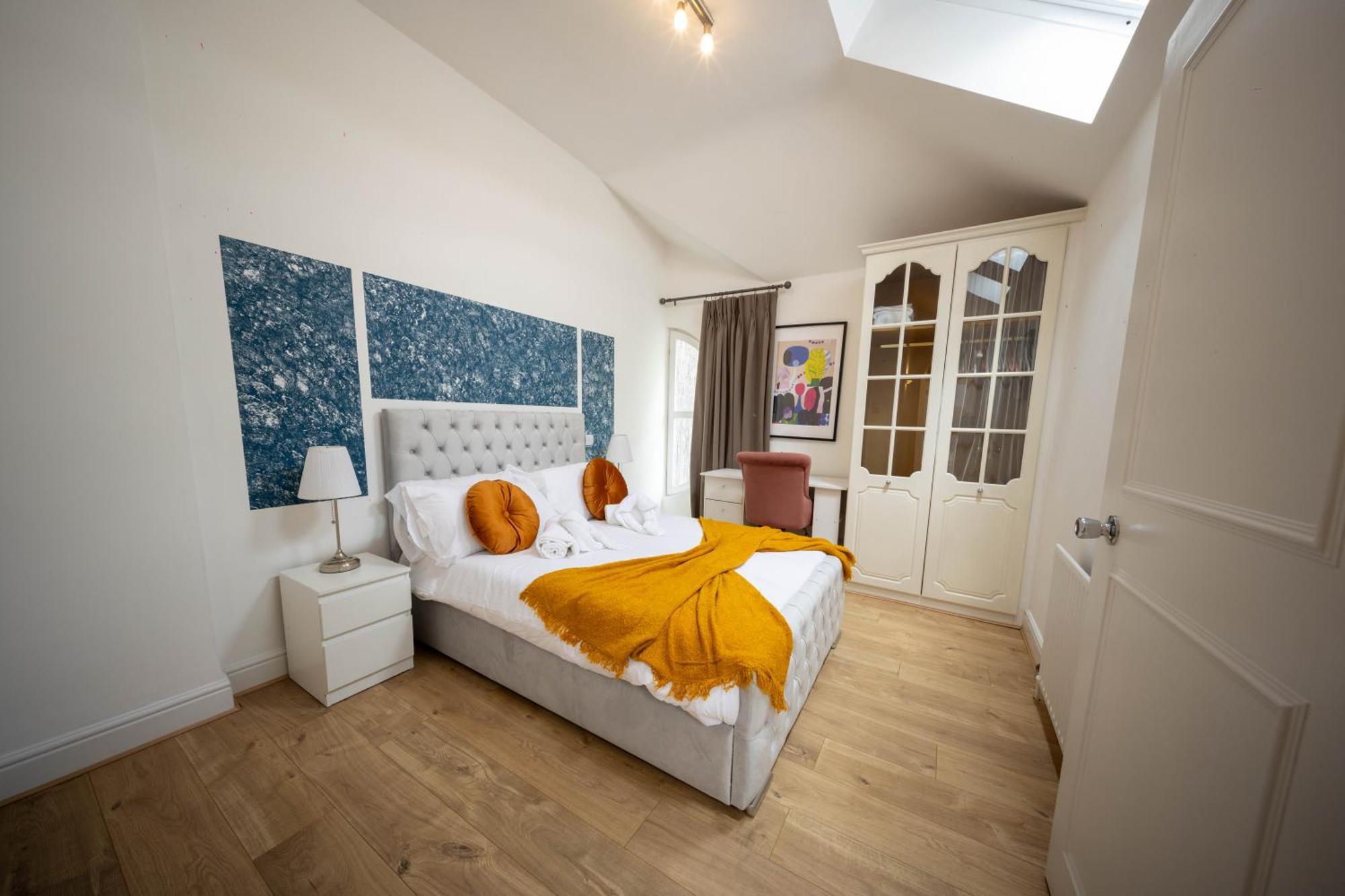 Modern 3 Beds 2 Baths Abbey Rd - St John's Wood Apartment London