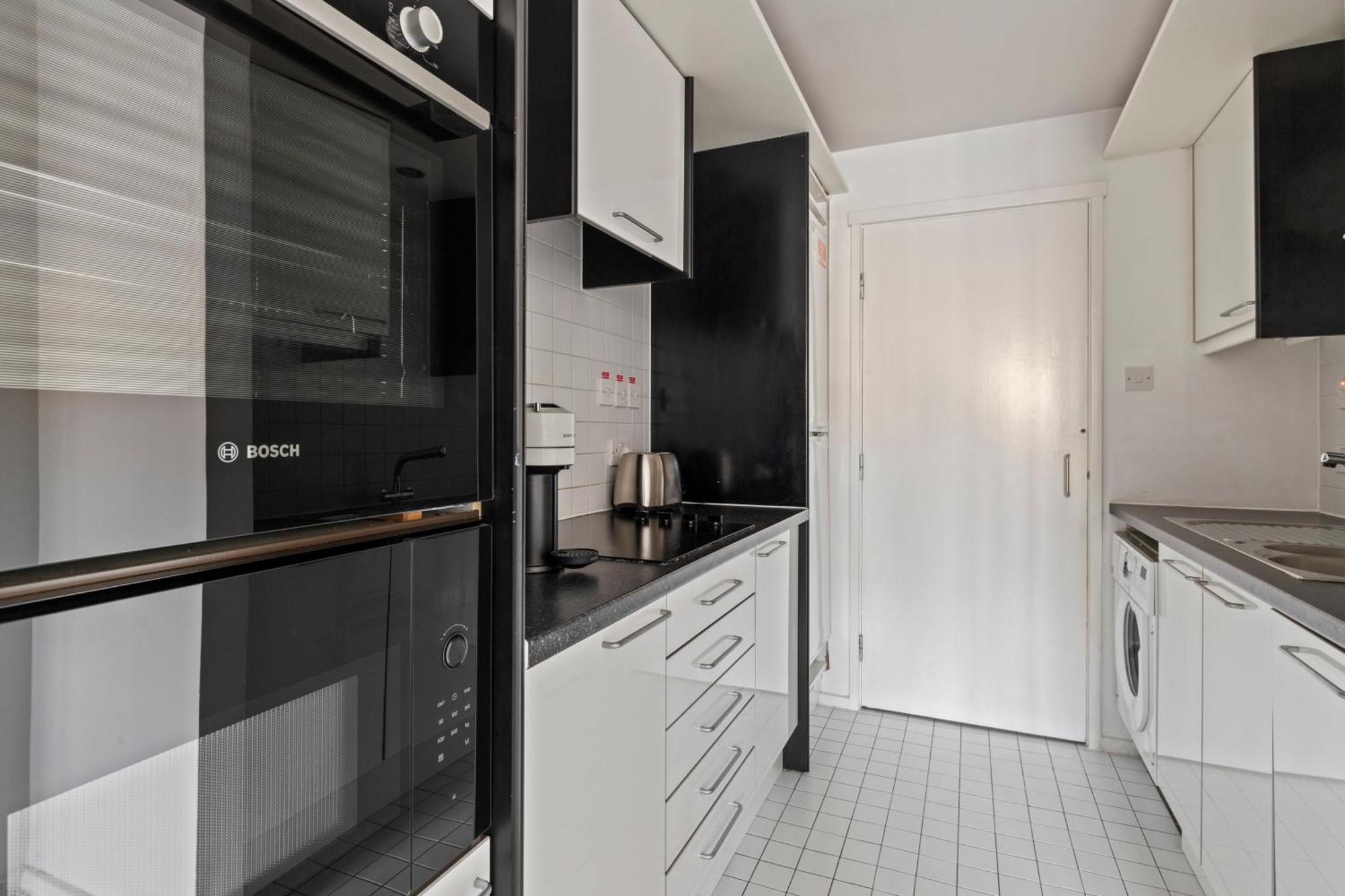 Londwell, Knightsbridge Luxury Balcony Penthouse London