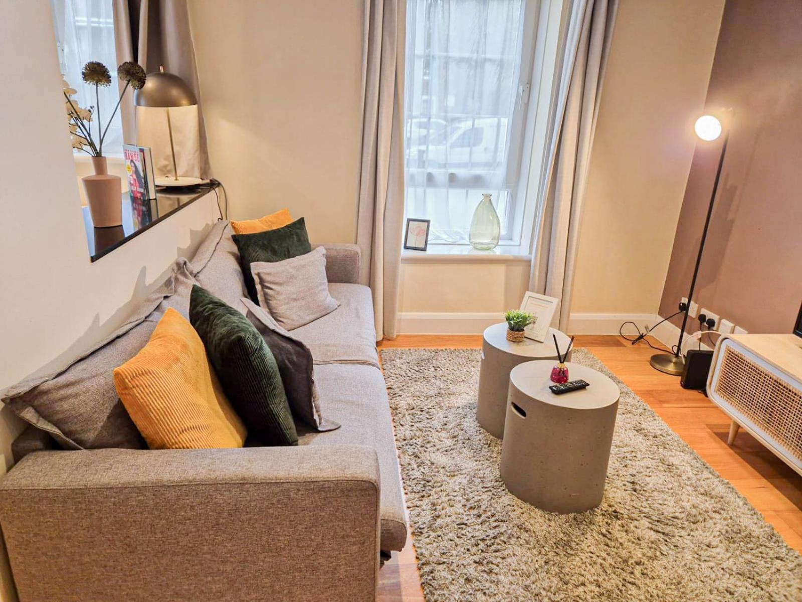 Chic 2-bedroom Flat In Vauxhall Near The Oval London