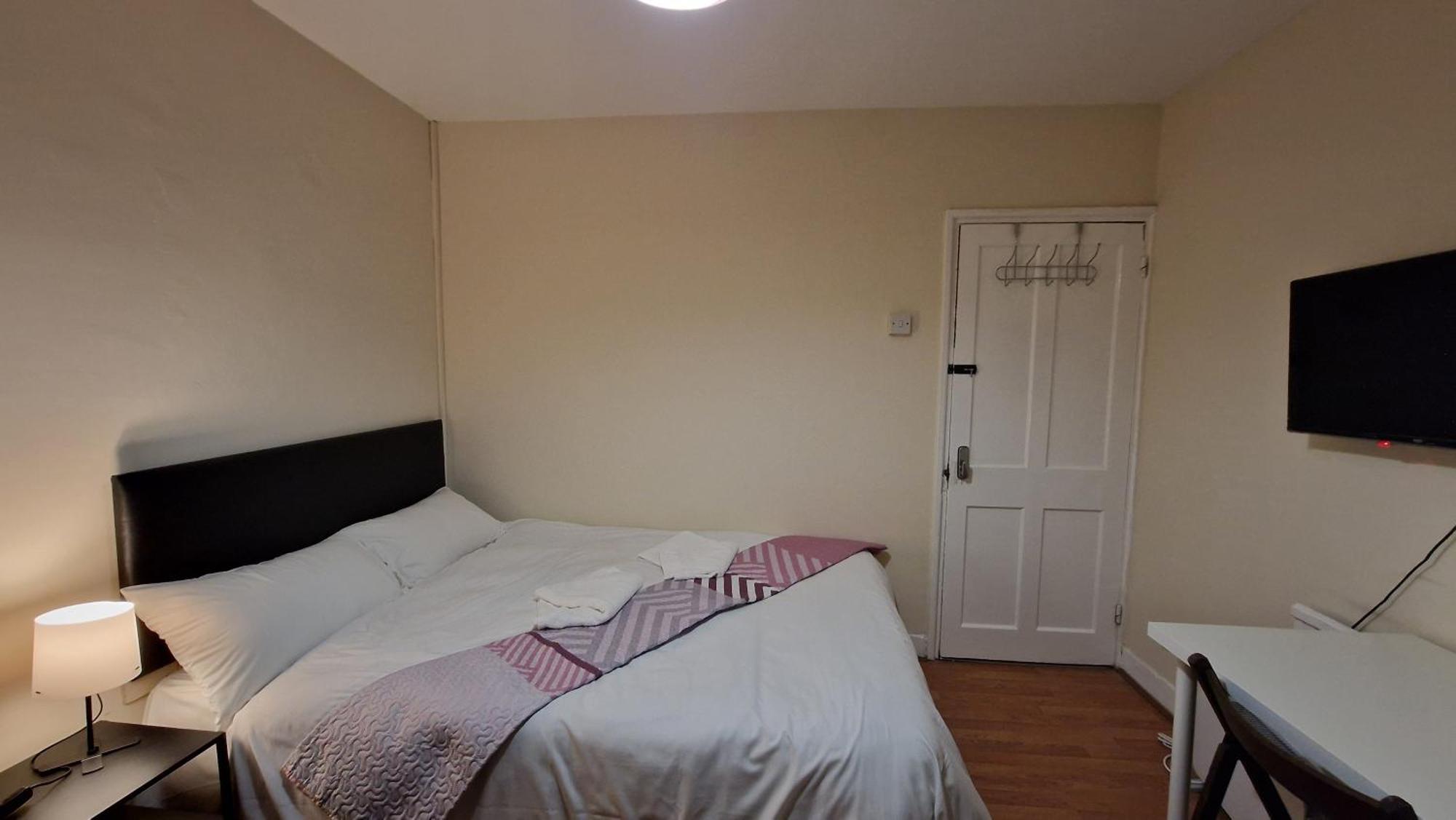 The Cosy Newcourt House, 6-sleeper - 15 Minutes From Zone 1 Apartamento *