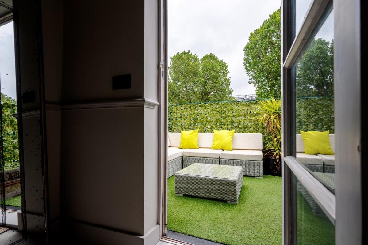 Exquisite 3brs Maisonette Located In Chelsea Apartment London