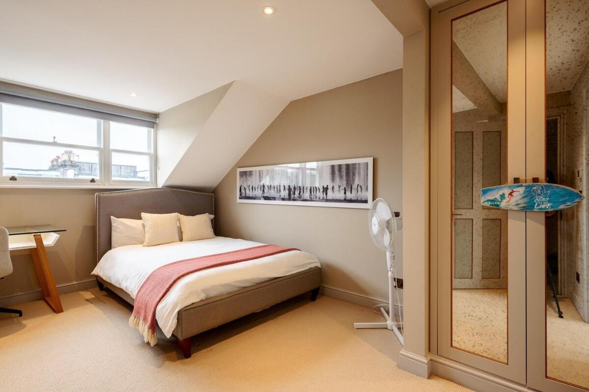 Exquisite 3brs Maisonette Located In Chelsea