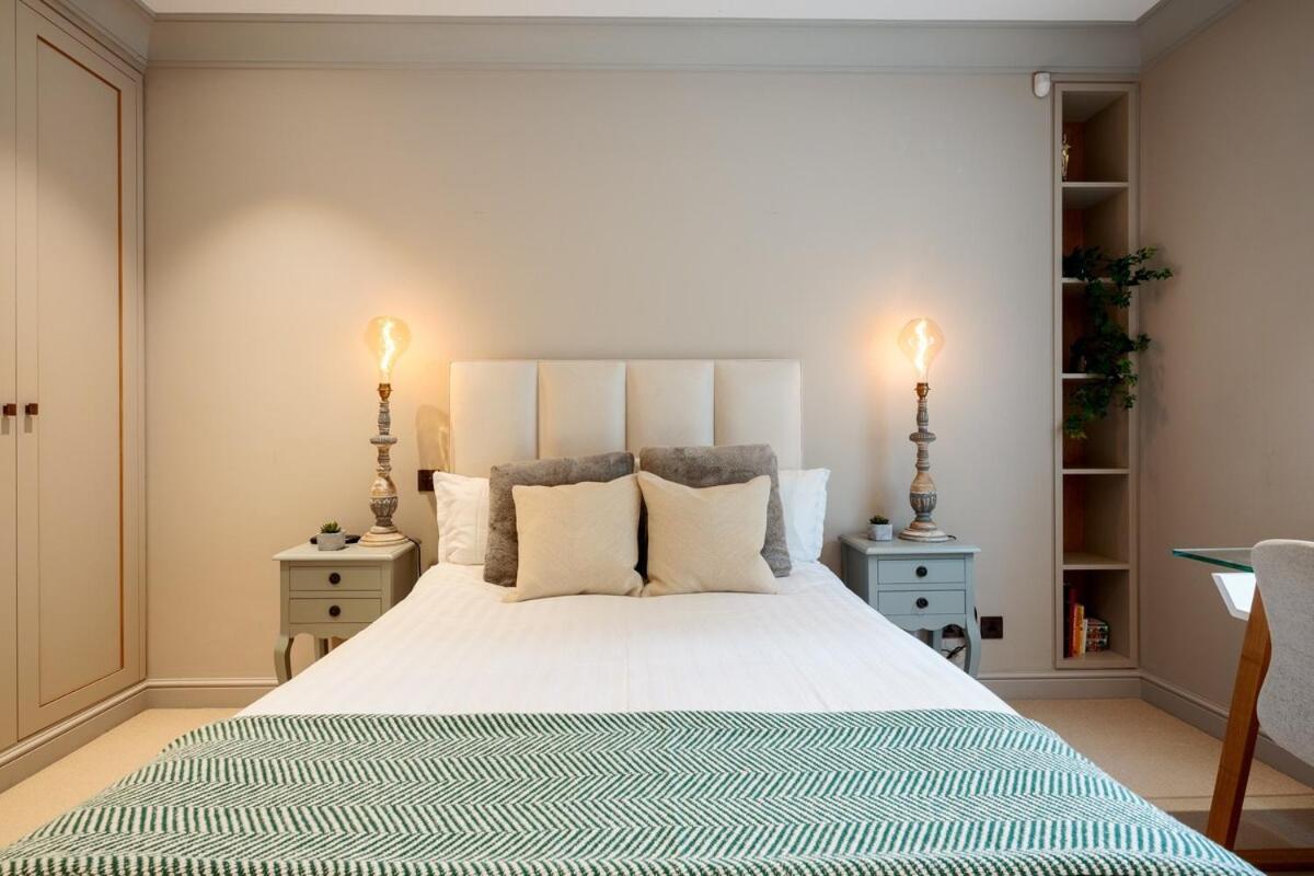 Exquisite 3brs Maisonette Located In Chelsea London