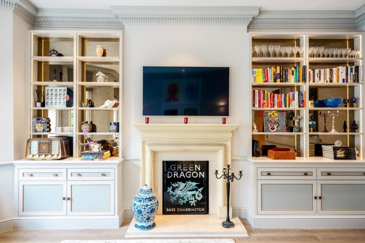 Exquisite 3brs Maisonette Located In Chelsea Apartment London