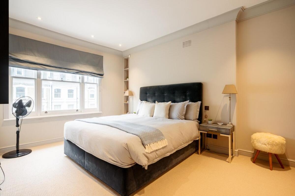 Exquisite 3brs Maisonette Located In Chelsea * London