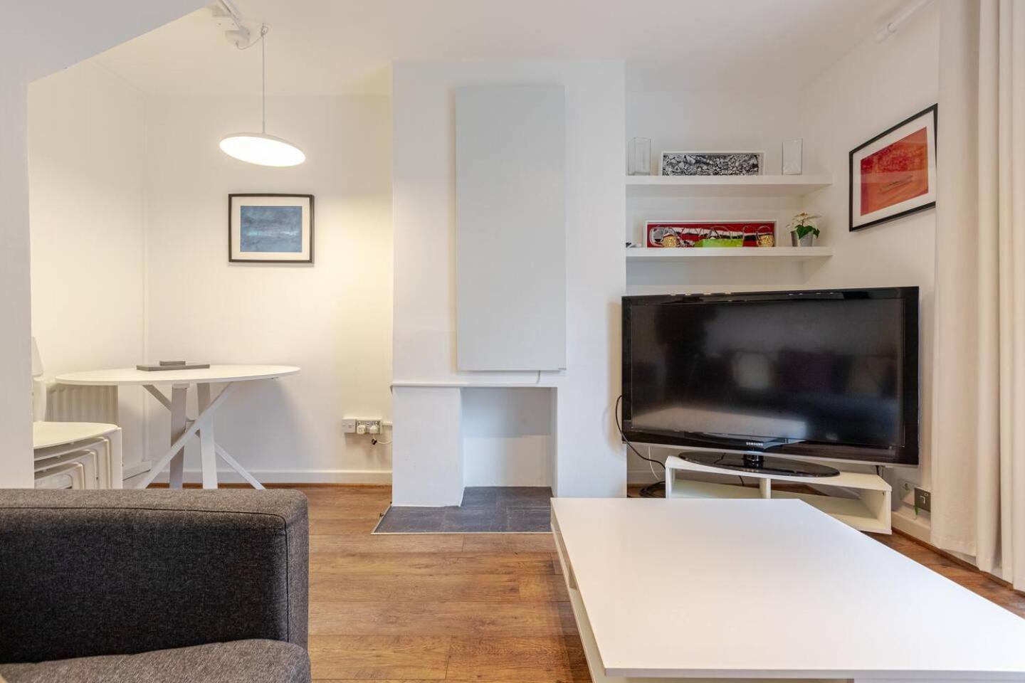 Charming 2-bed Garden Flat Appartement Londen