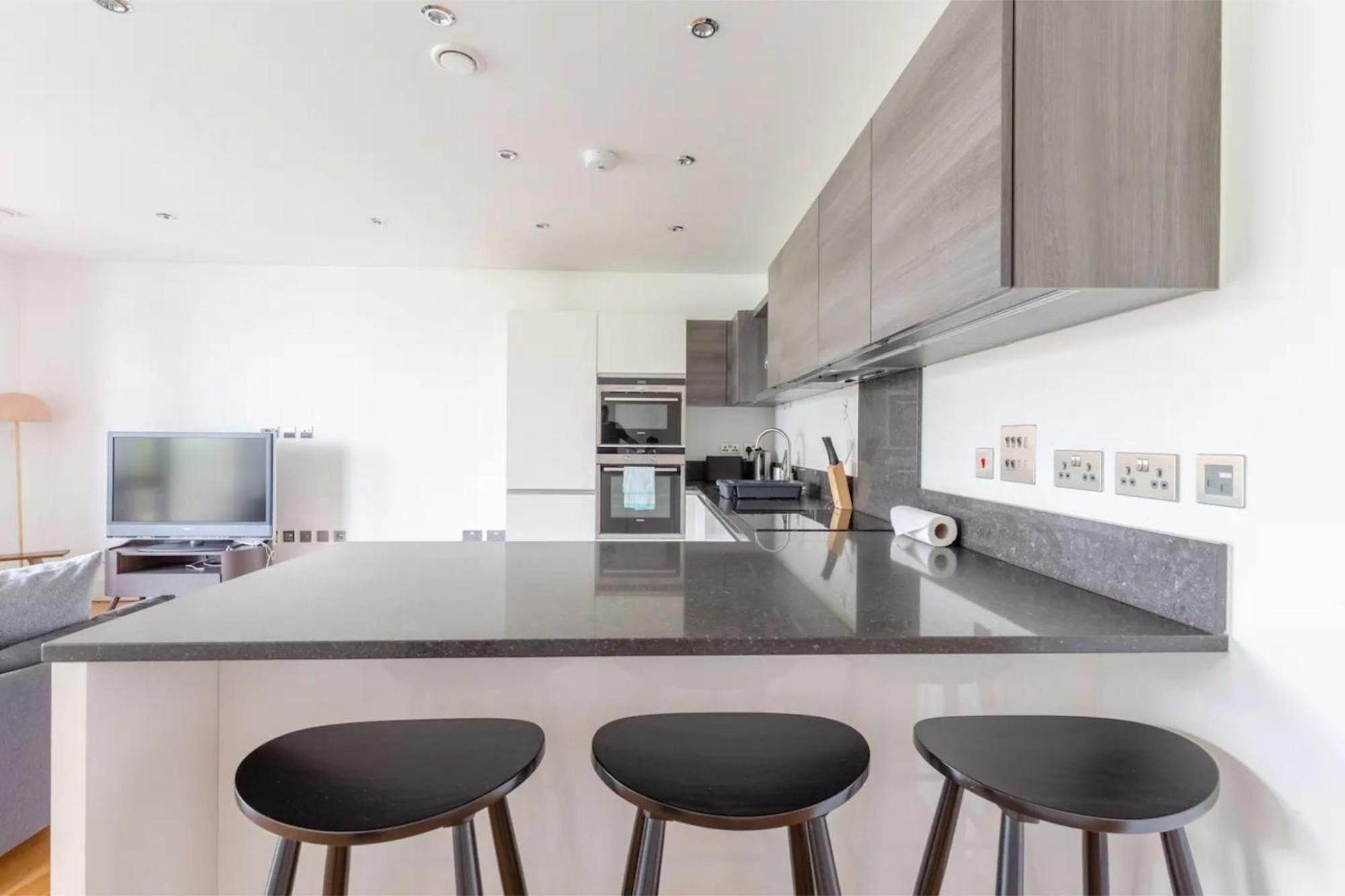 Stylish 2bd Near Notting Hill * Londen