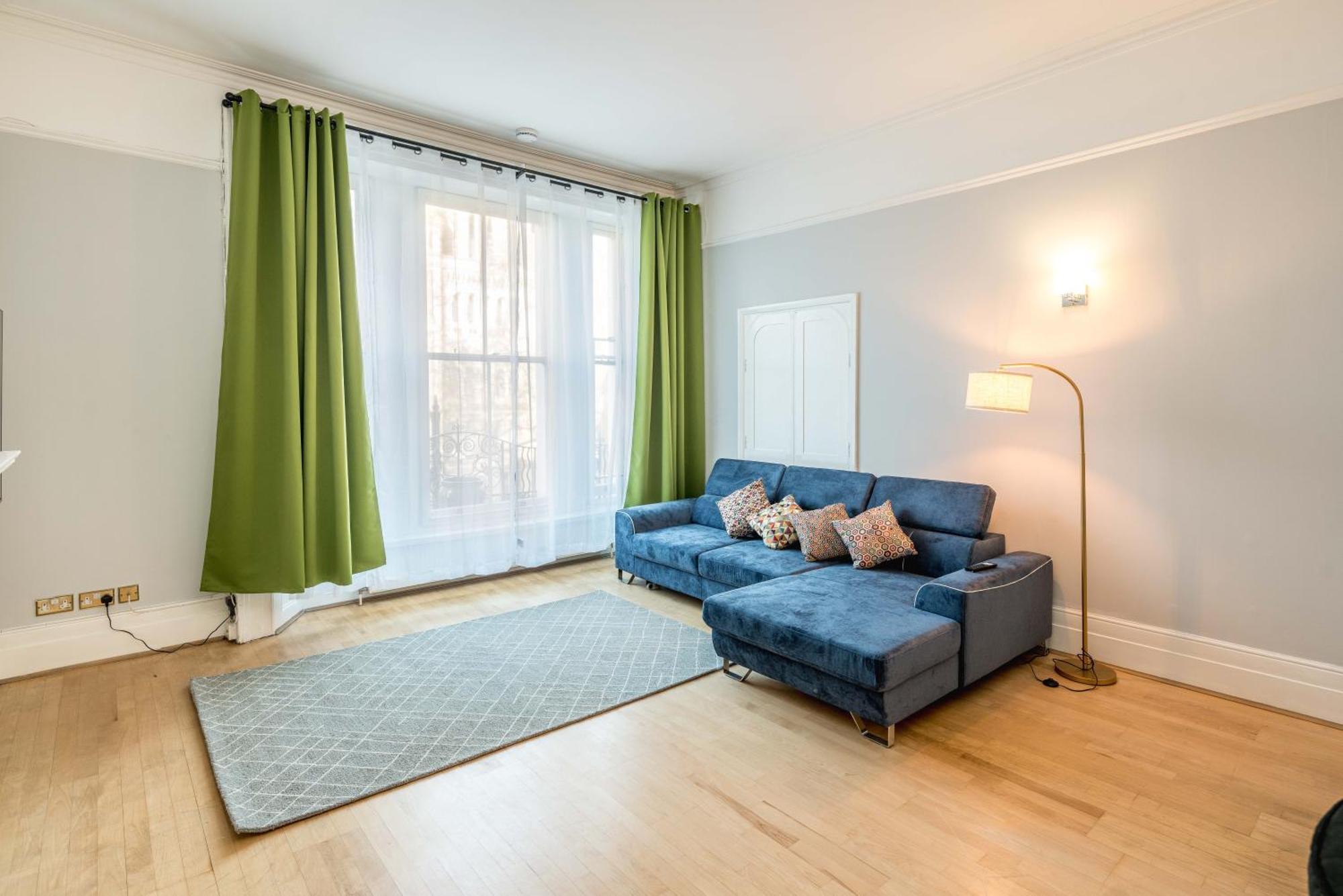 Kensington Muse Apartment *