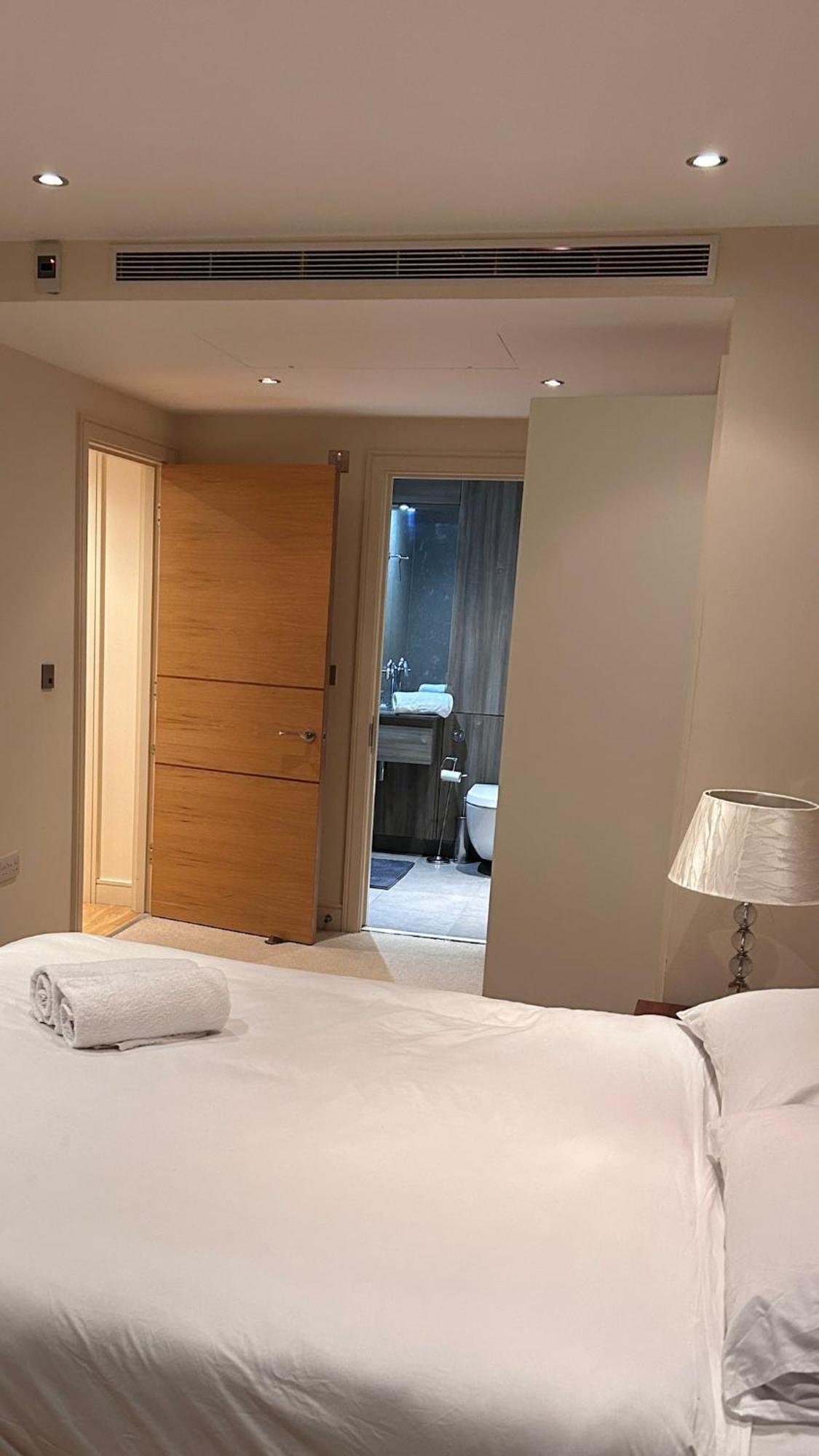 Comfortable & Well-located 2 Bed In Chelsea *