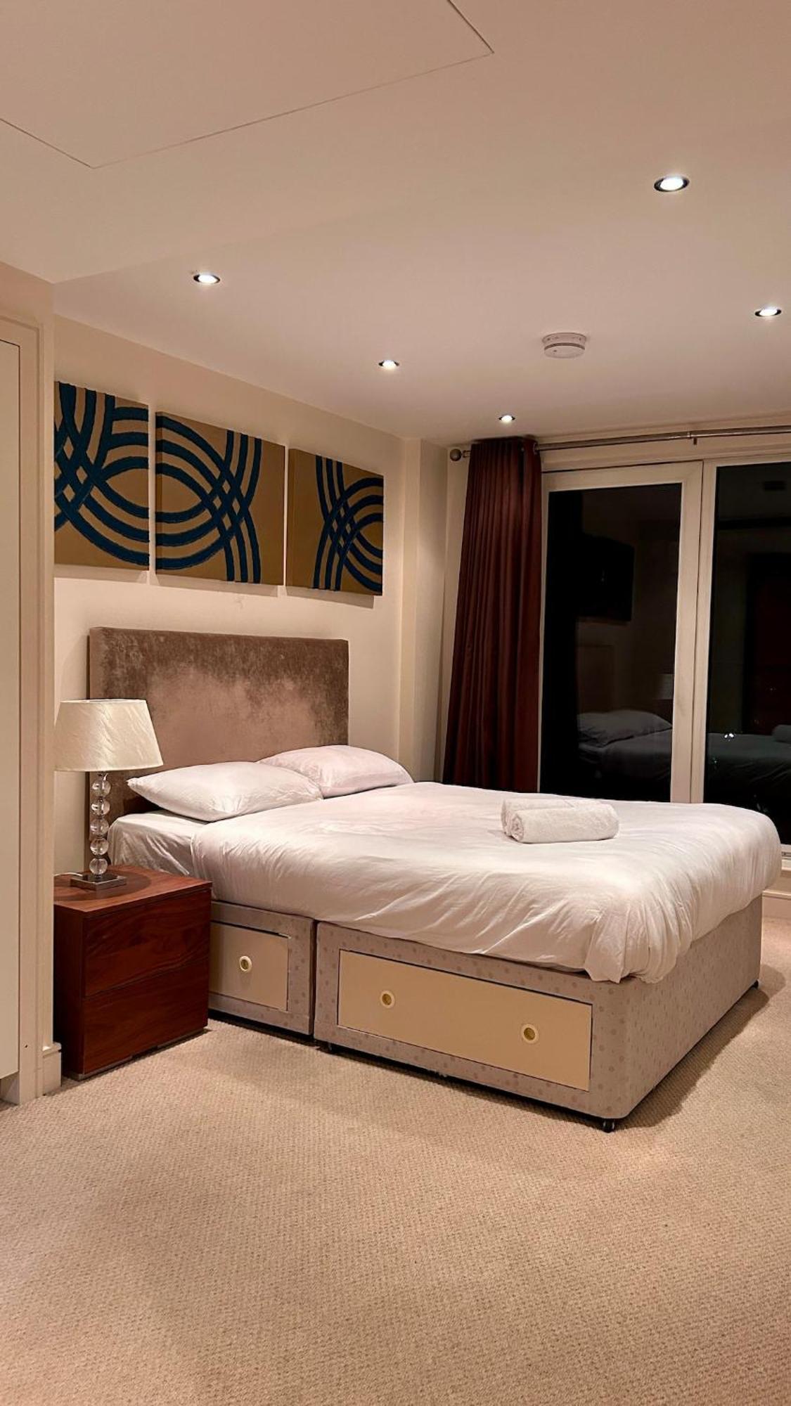 Apartment Comfortable & Well-located 2 Bed In Chelsea
