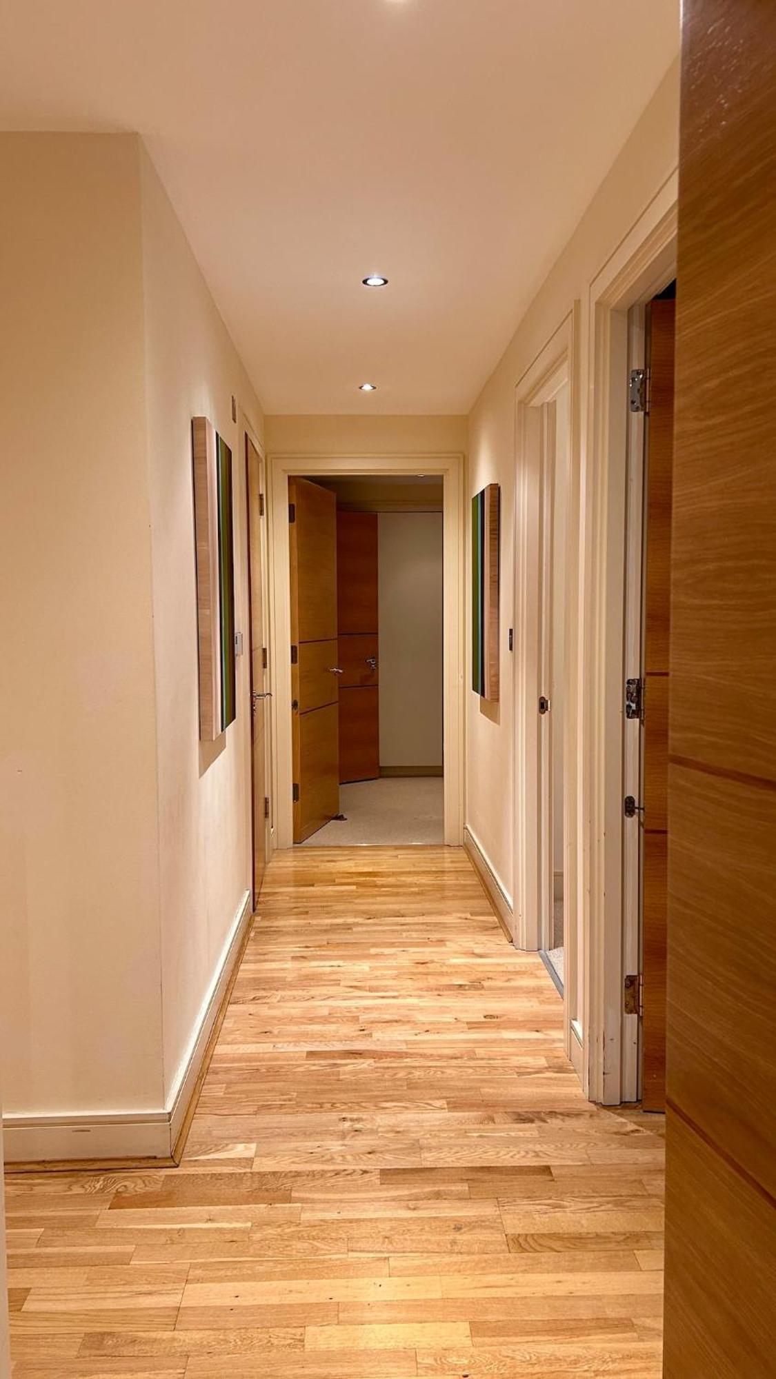 Comfortable & Well-located 2 Bed In Chelsea Apartment *